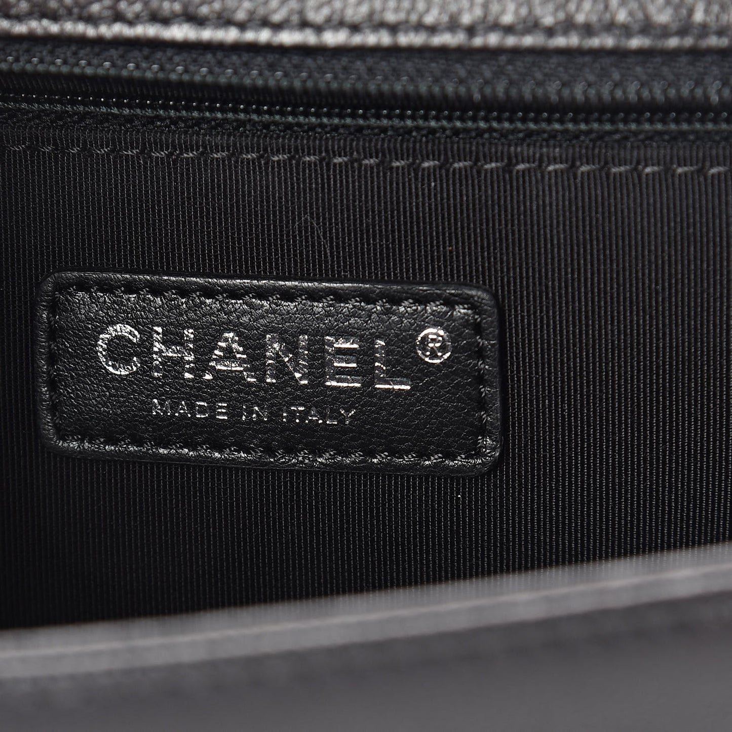 Iridescent Grained Lambskin Quilted New Medium Boy Flap So Black