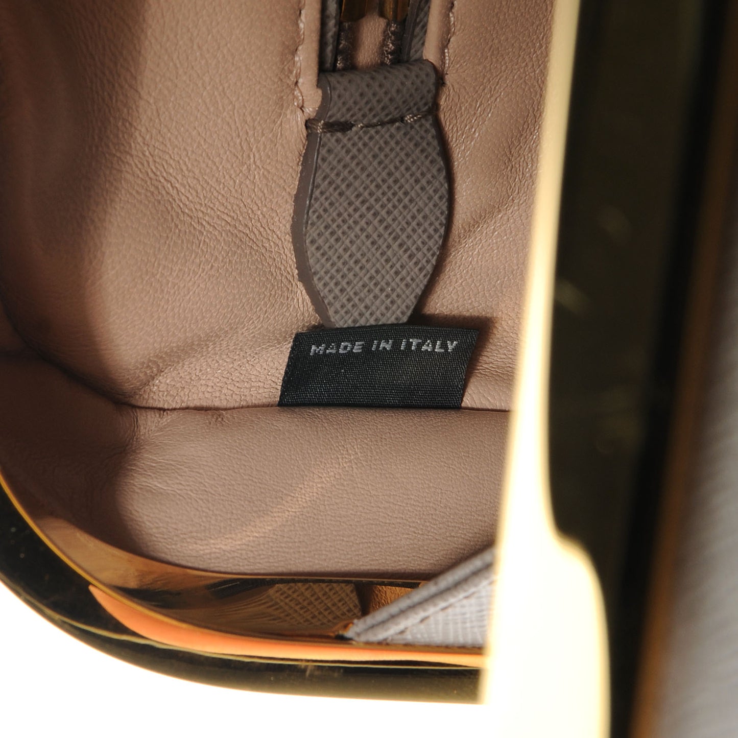 Saffiano Lux Pyramid Bag Argilla