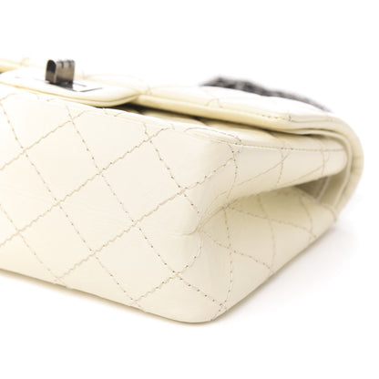 Chanel Aged Calfskin Quilted 2.55 Reissue 224 Flap Ivory 8 of 9