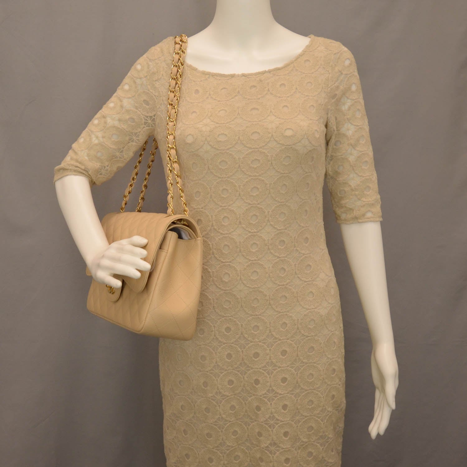 Chanel Caviar Jumbo Double Flap Beige 2 of 10