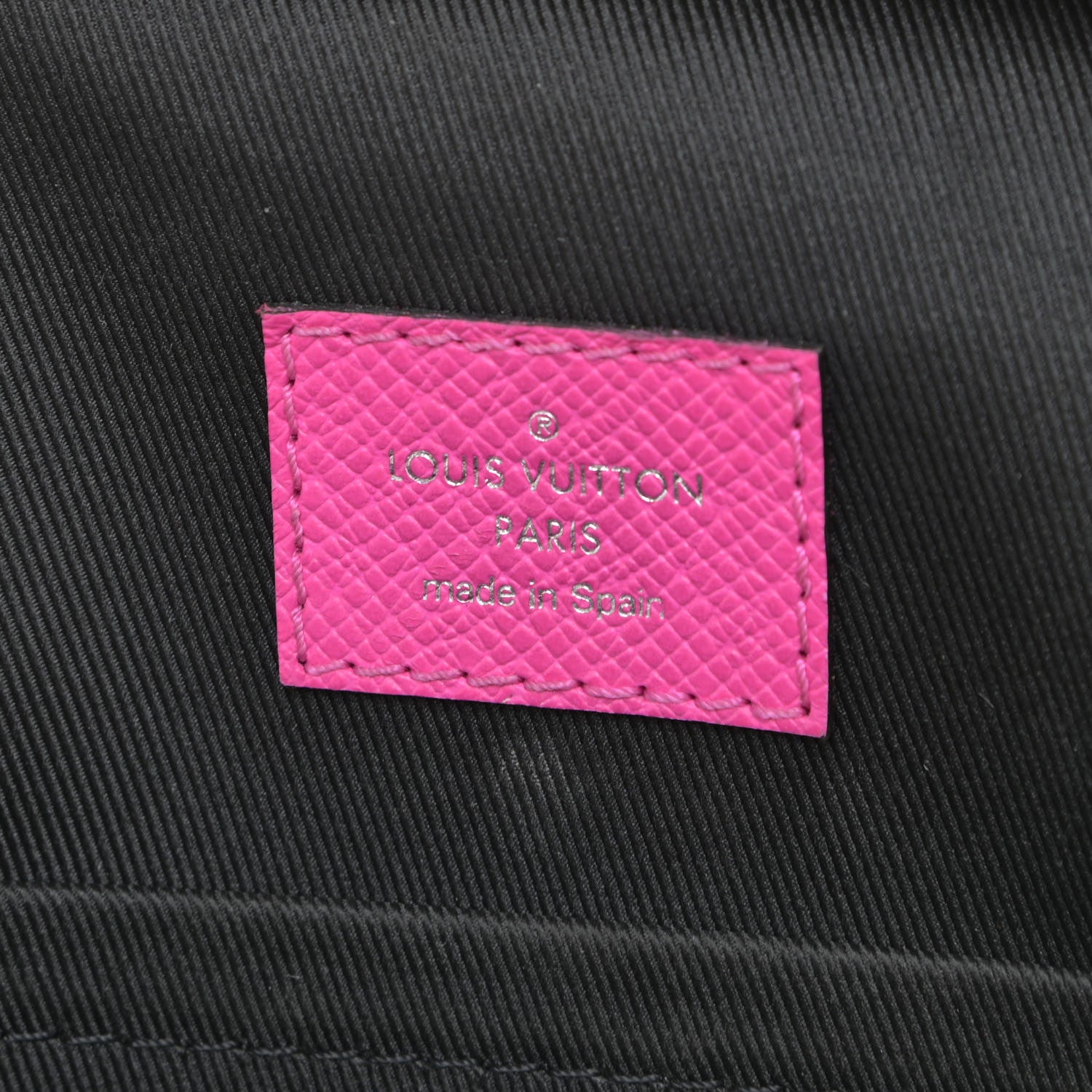 Louis Vuitton Taigarama Outdoor Slingbag Fuchsia 6 of 12