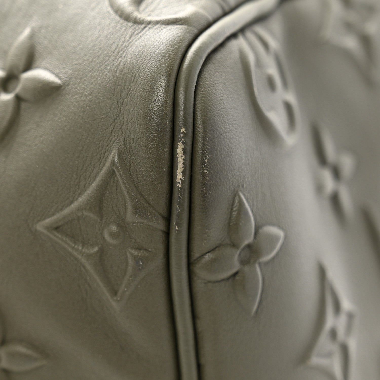 Louis Vuitton Monogram Seal Keepall Bandouliere 50 Khaki 9 of 10