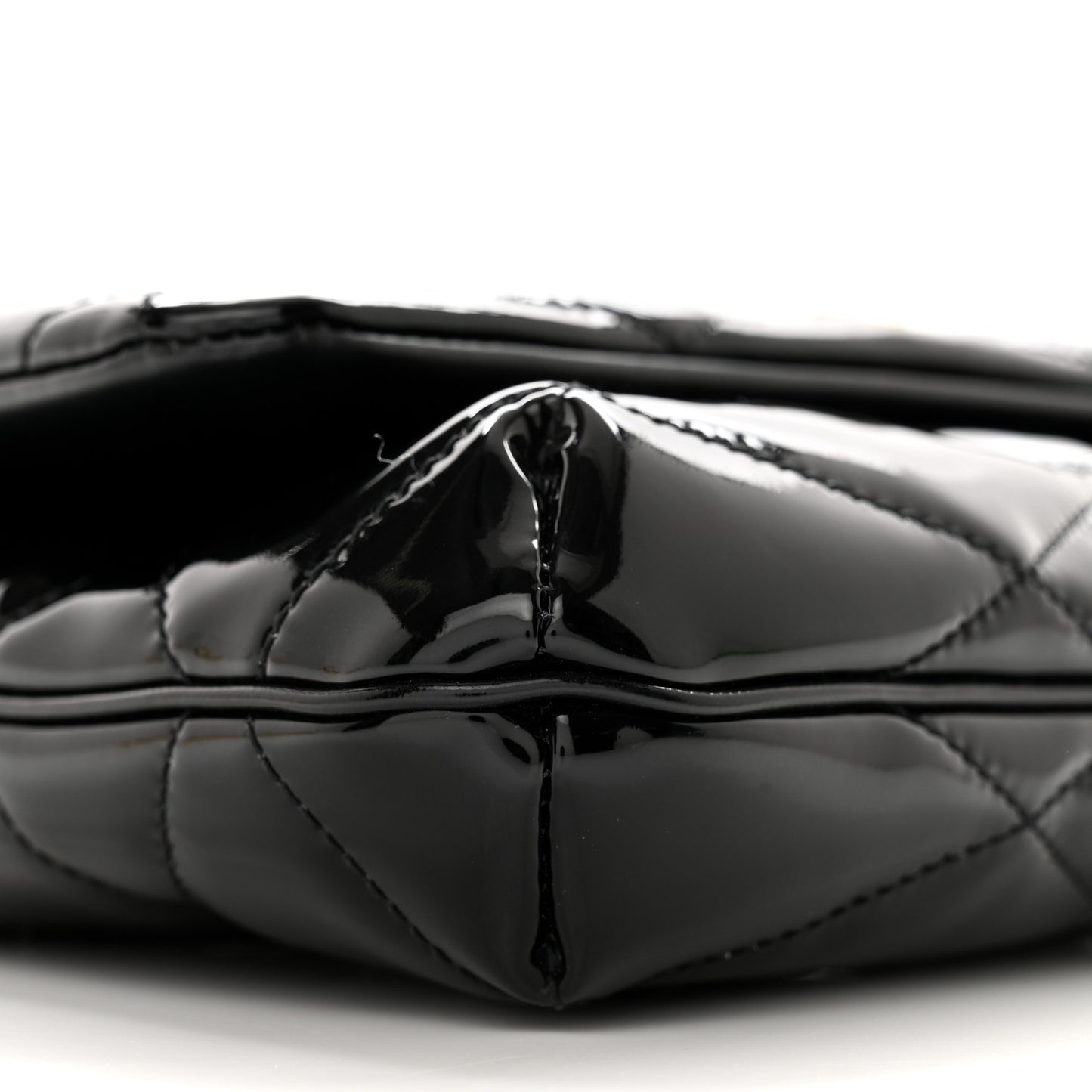 SAINT LAURENT Patent Quilted Le 57 Diamond Shoulder Bag Black