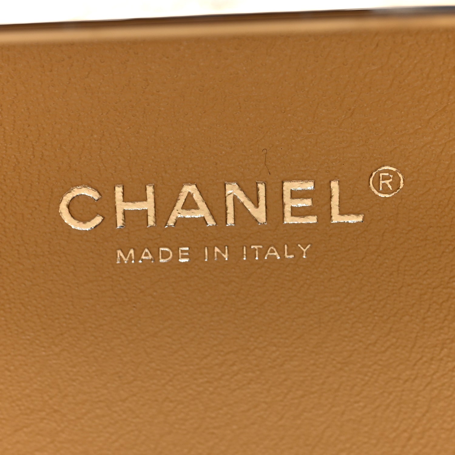 Chanel Raffia Patent Small CC Filigree Vanity Case White 6 of 11