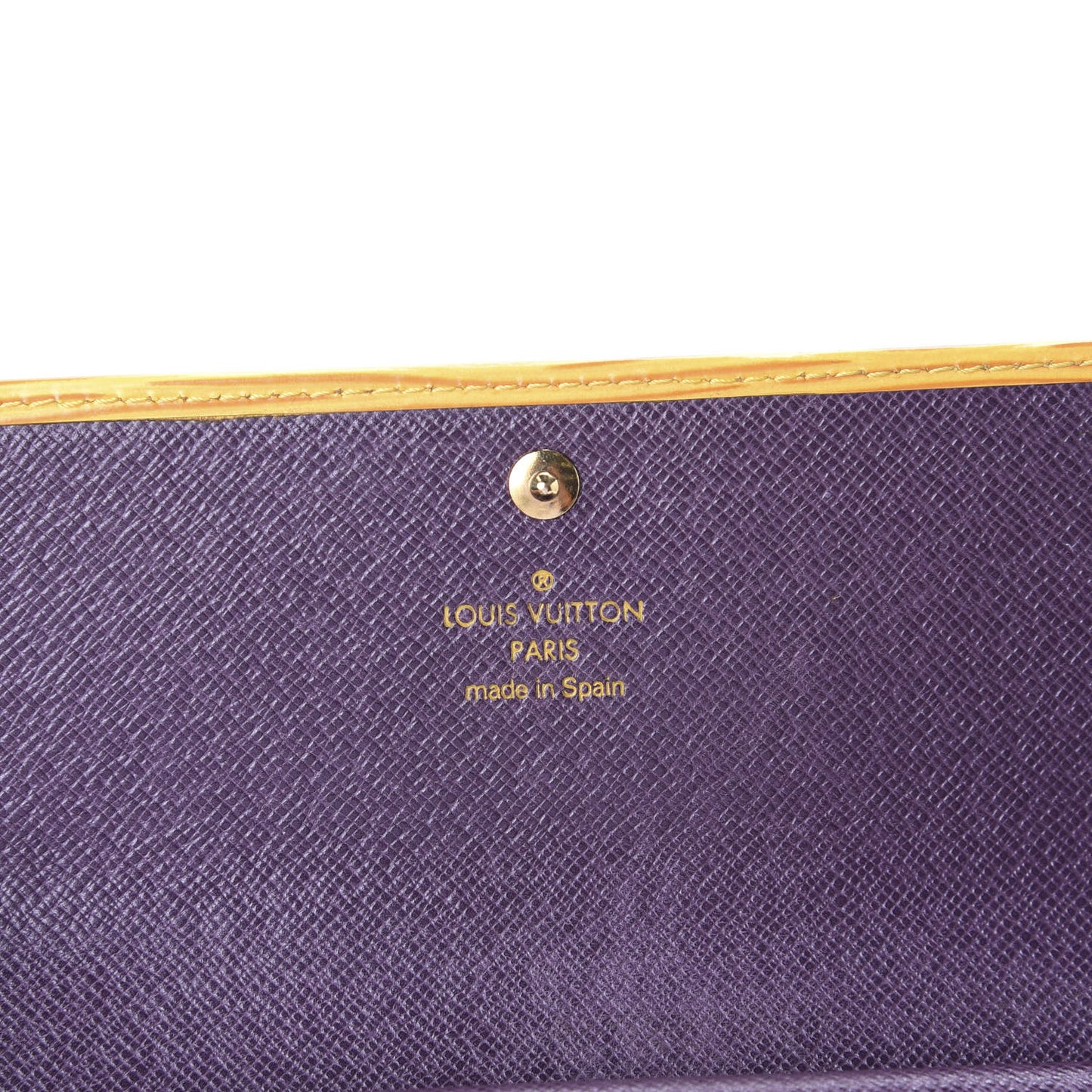 Epi Porte Tresor International Wallet Tassil