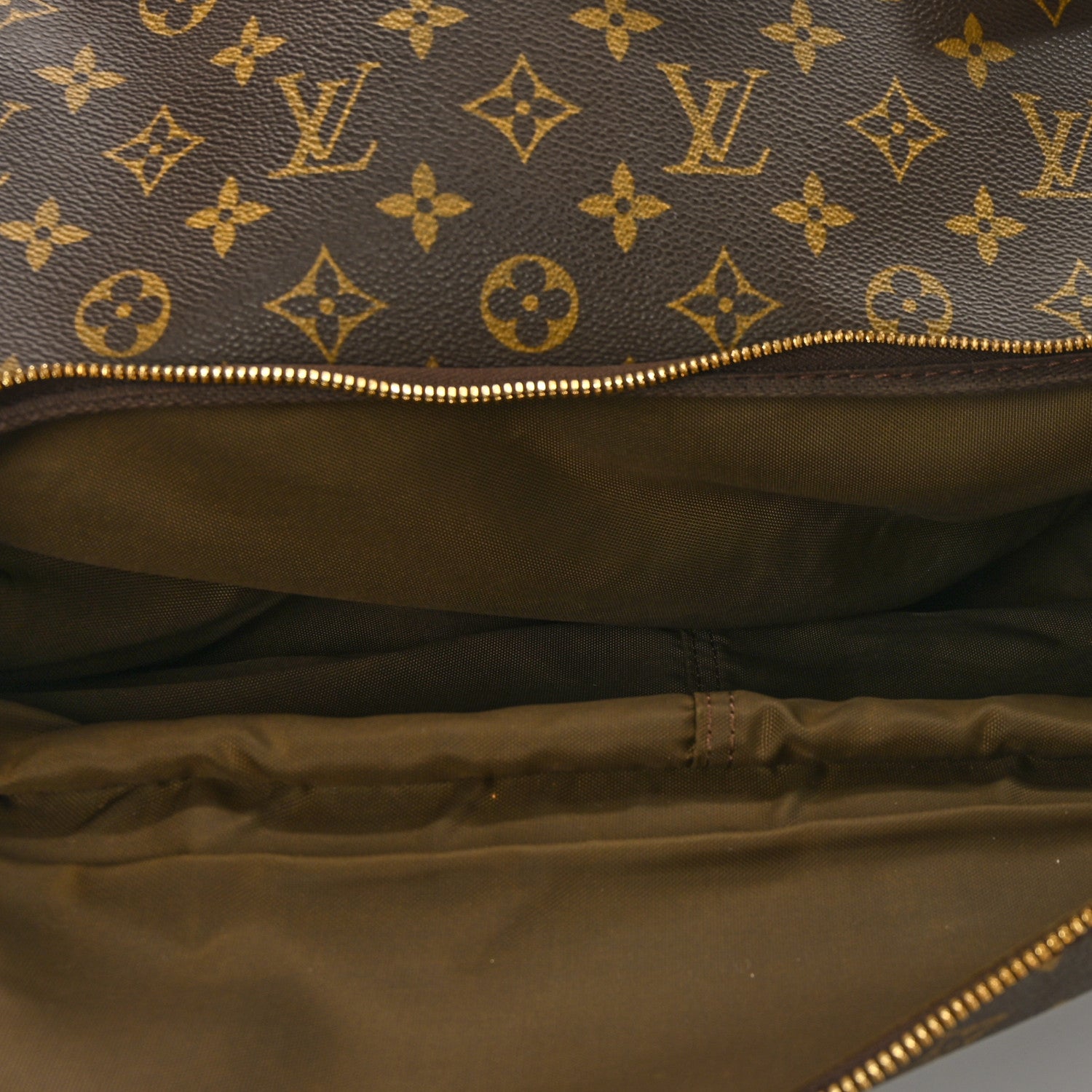 Louis Vuitton Monogram Evasion Sports Bag 6 of 7