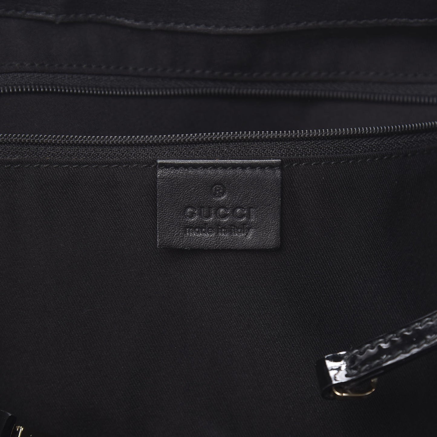 Patent D Ring Large Hobo Black