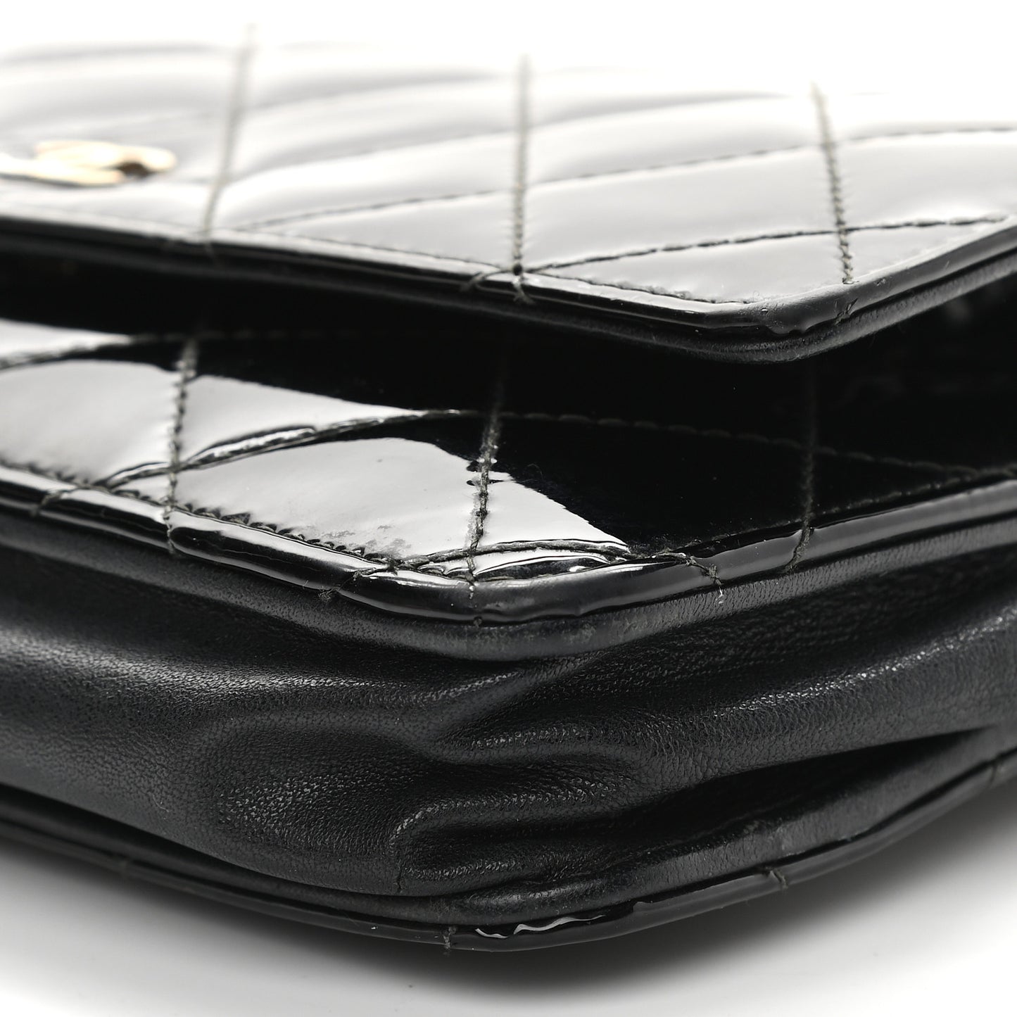 Patent Quilted Wallet On Chain WOC Black
