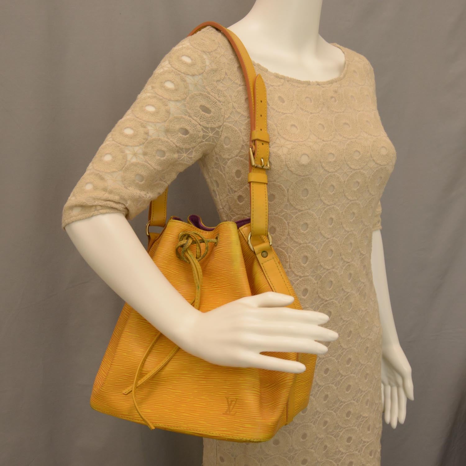 Louis Vuitton Epi Petit Noe Tassil 2 of 8