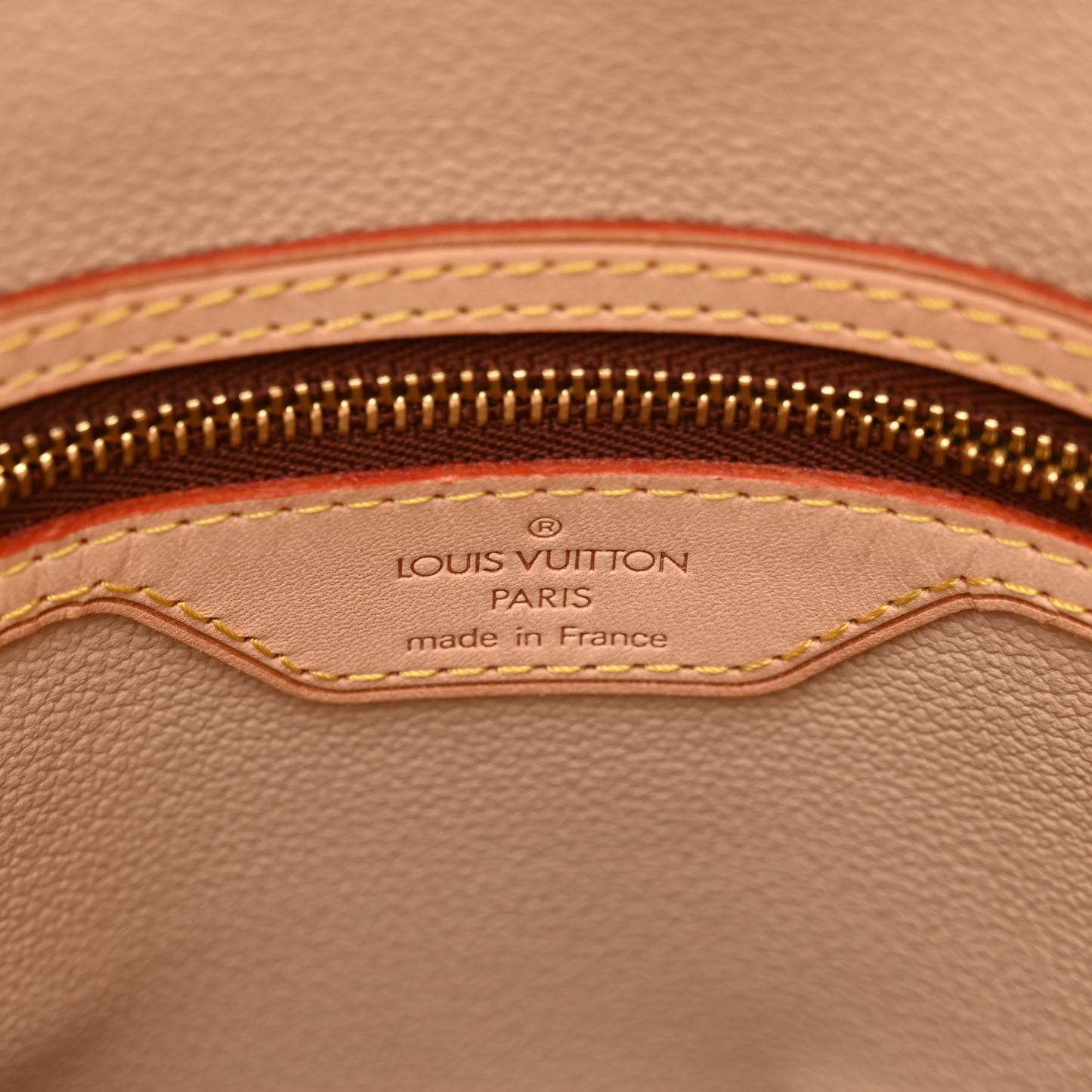 Monogram Petit Bucket 23