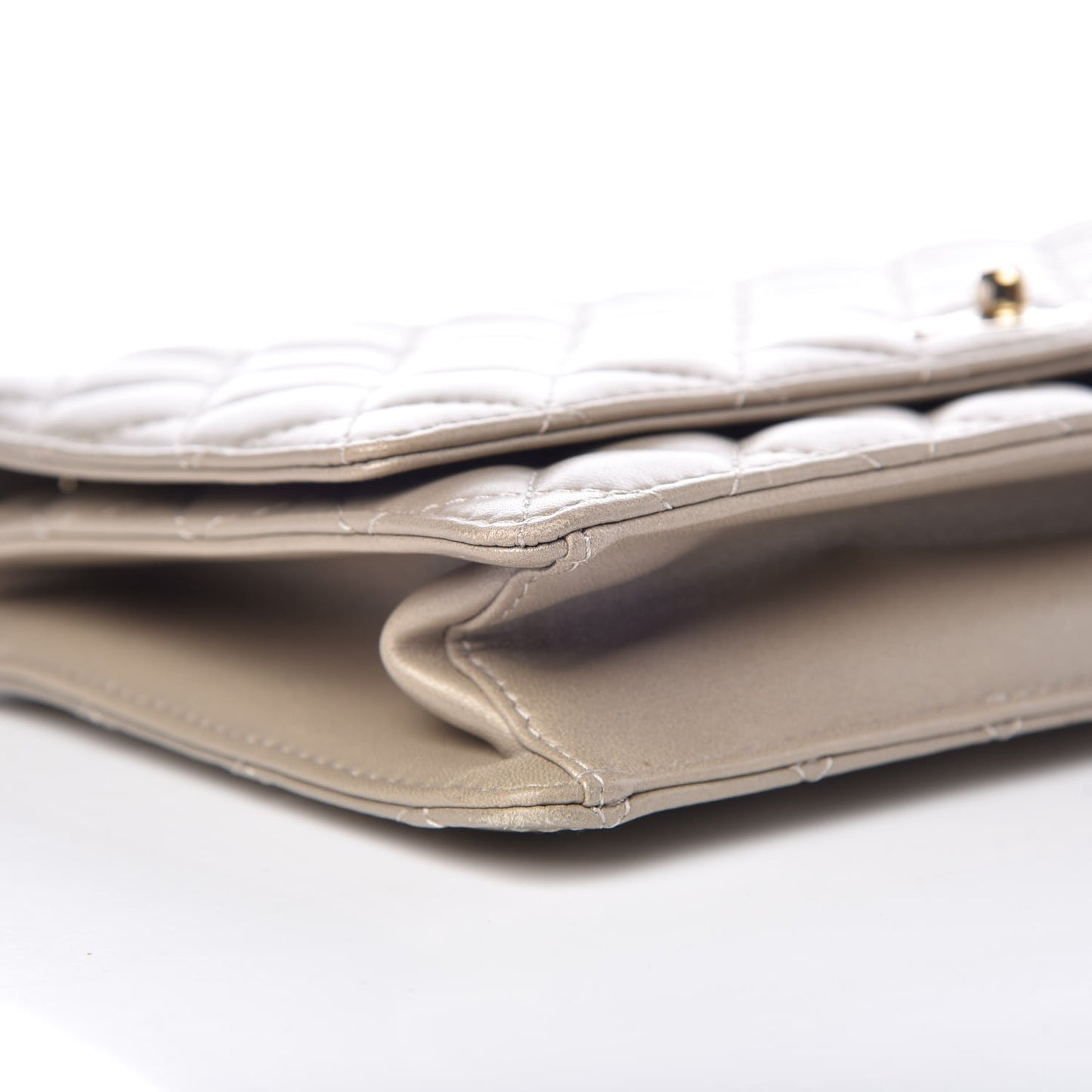 Lambskin Quilted Fantasy Pearl Flap Light Gold