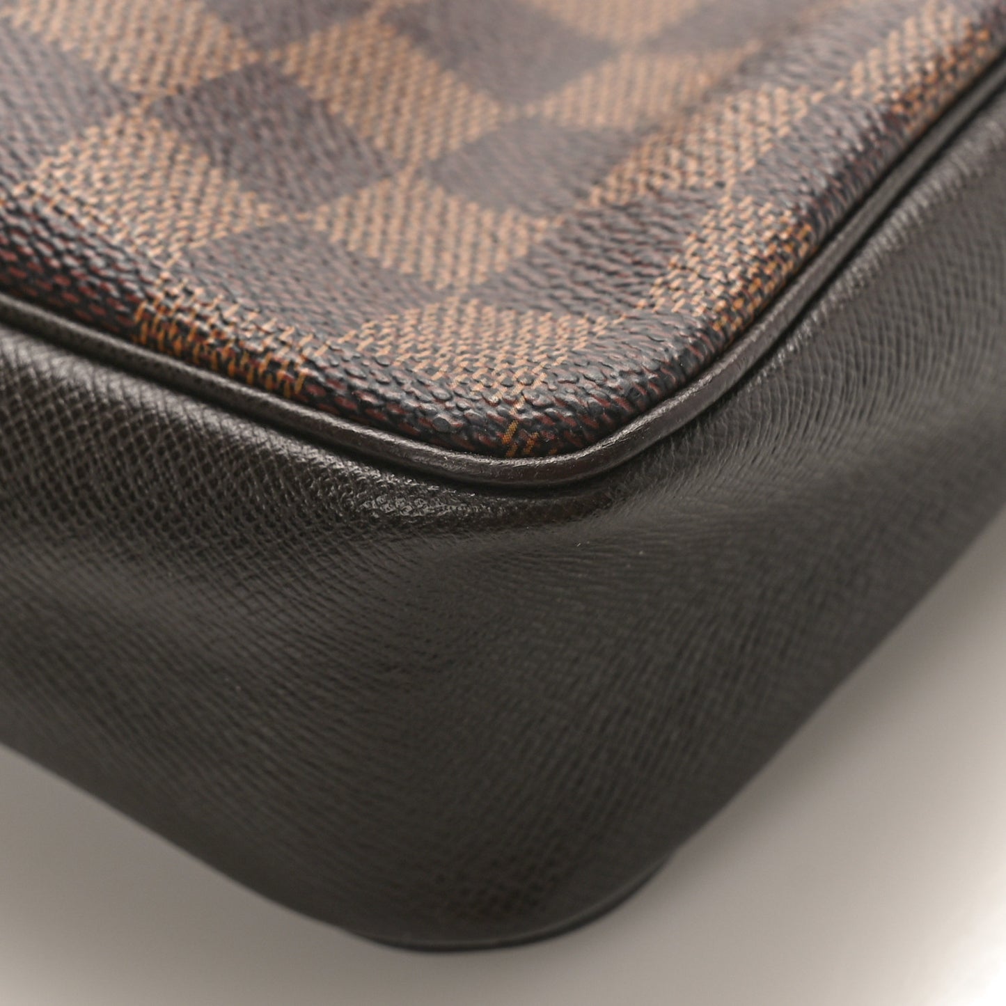 Damier Ebene Trousse Make Up Bag Pochette