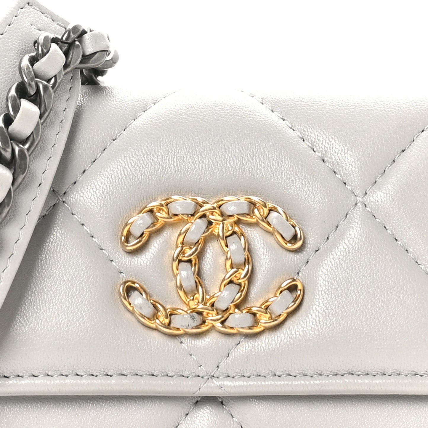 Lambskin Quilted Chanel 19 Flap Coin Purse With Chain Grey