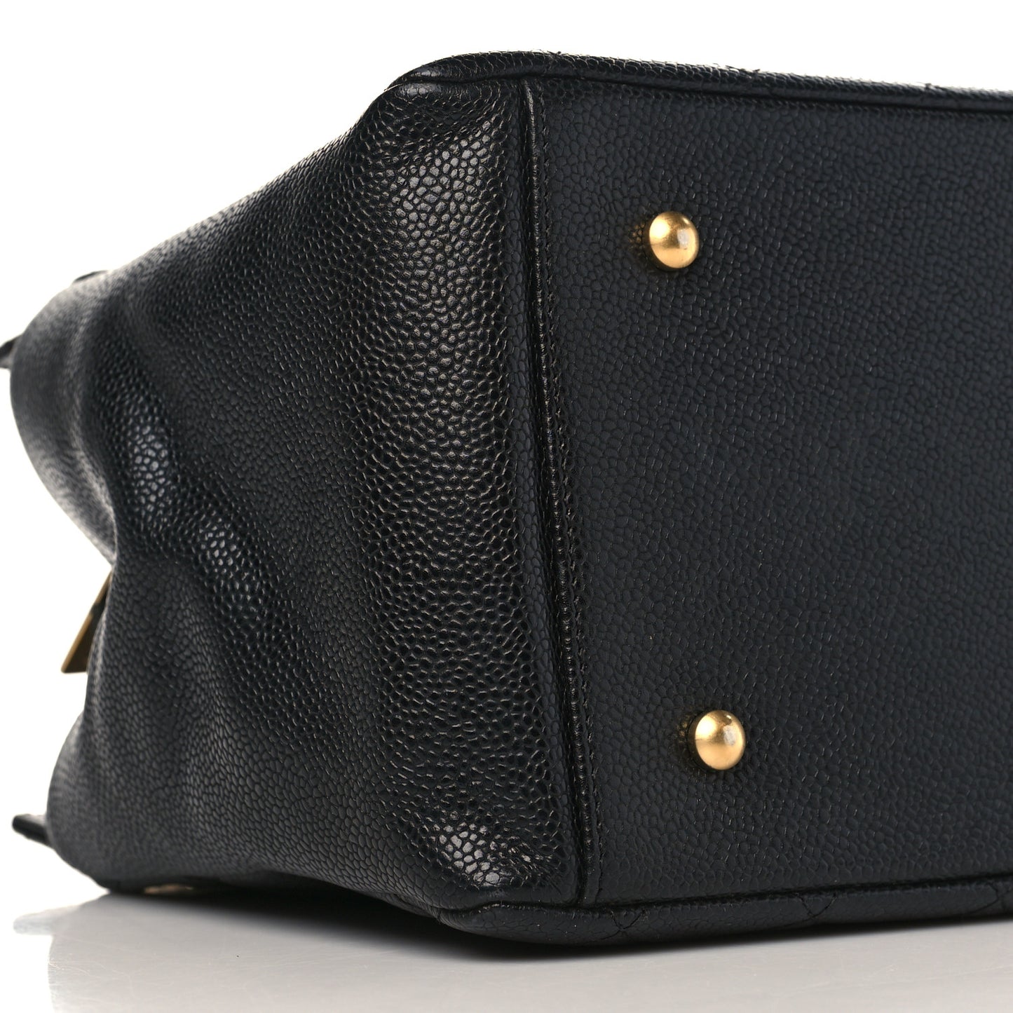 Caviar Quilted Petit Timeless Tote PTT Black