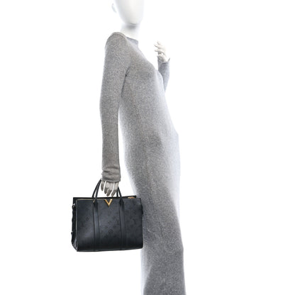 Louis Vuitton Monogram Cuir Plume Very Tote MM Black　 Black 2 of 10