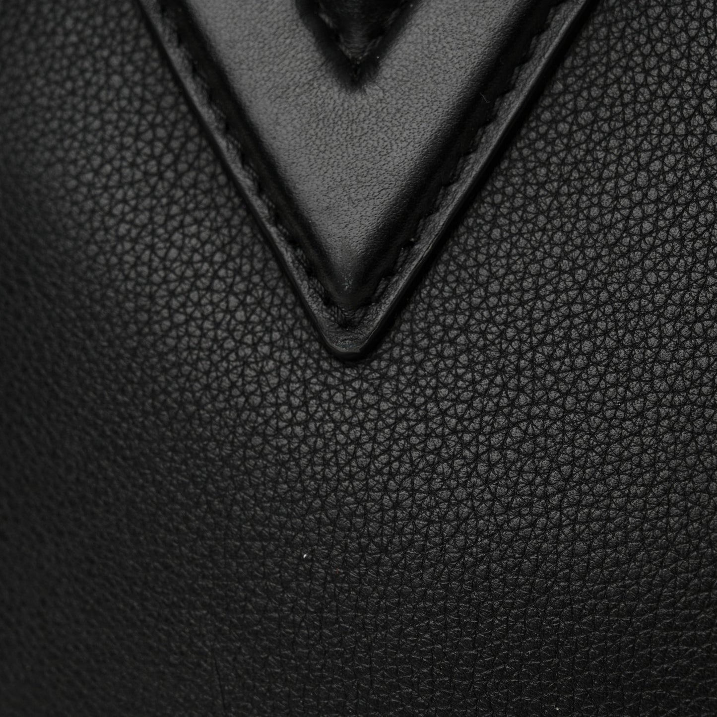 Calfskin Monogram Tufting On My Side Black