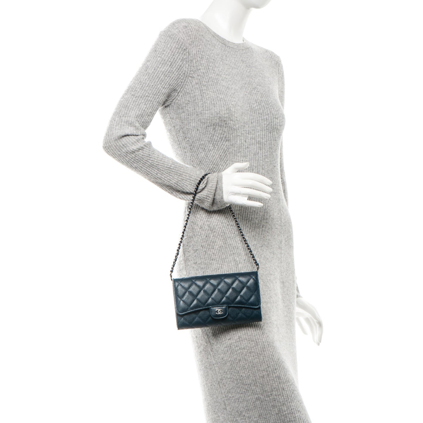 Caviar Quilted Wallet on Removable Chain Navy