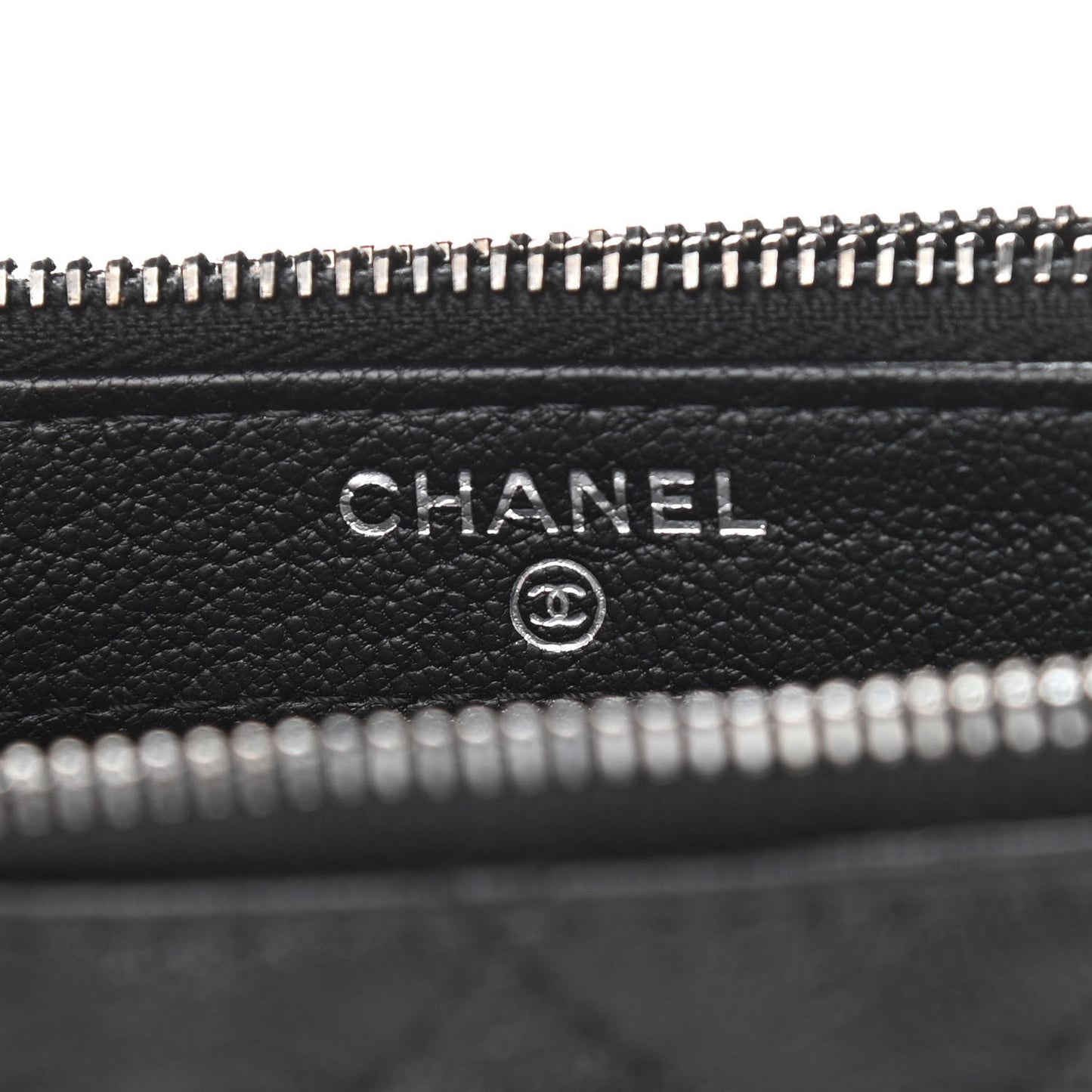 Patent Goatskin Quilted Small Gabrielle Clutch With Chain Black