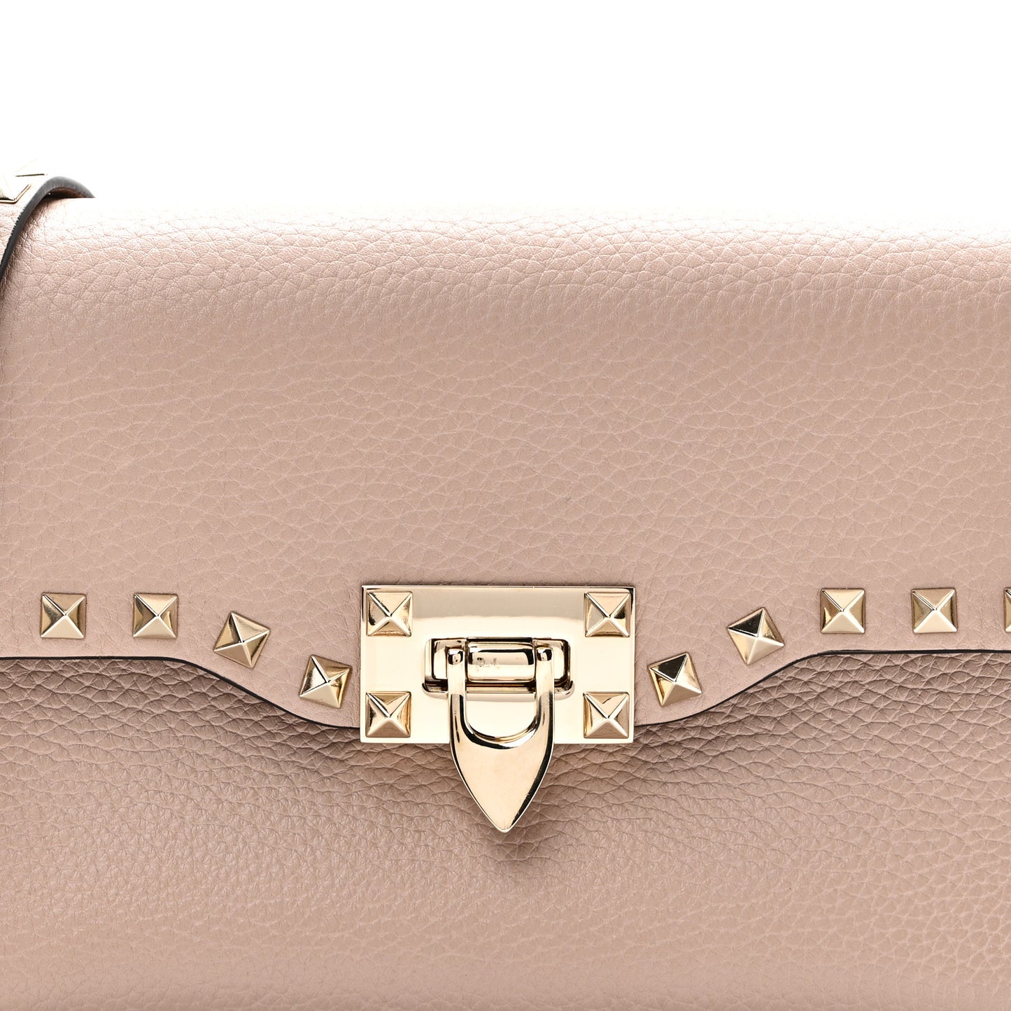 Pebbled Calfskin Medium Rockstud Flip Lock Crossbody Bag Poudre