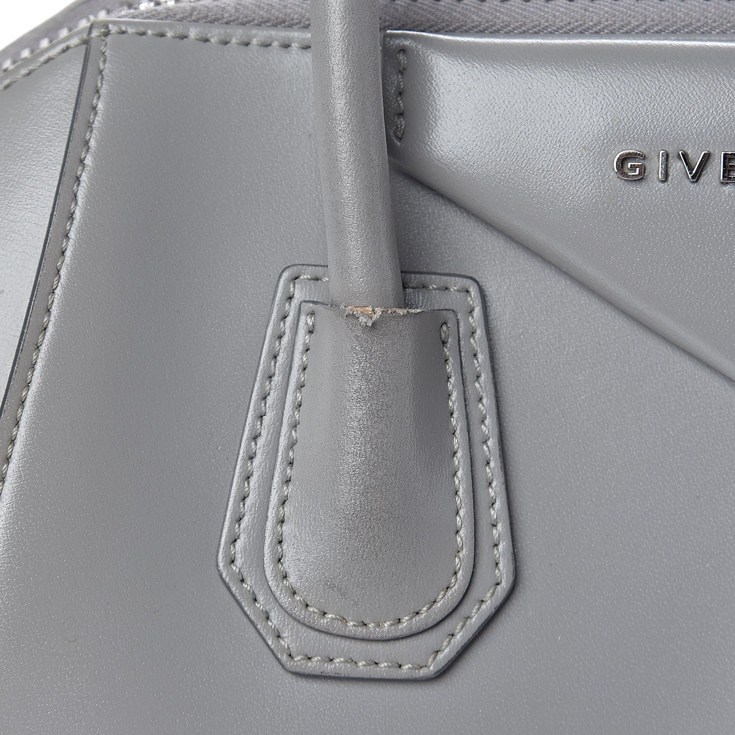Givenchy Shiny Lord Calfskin Small Antigona Pearl Grey 8 of 19