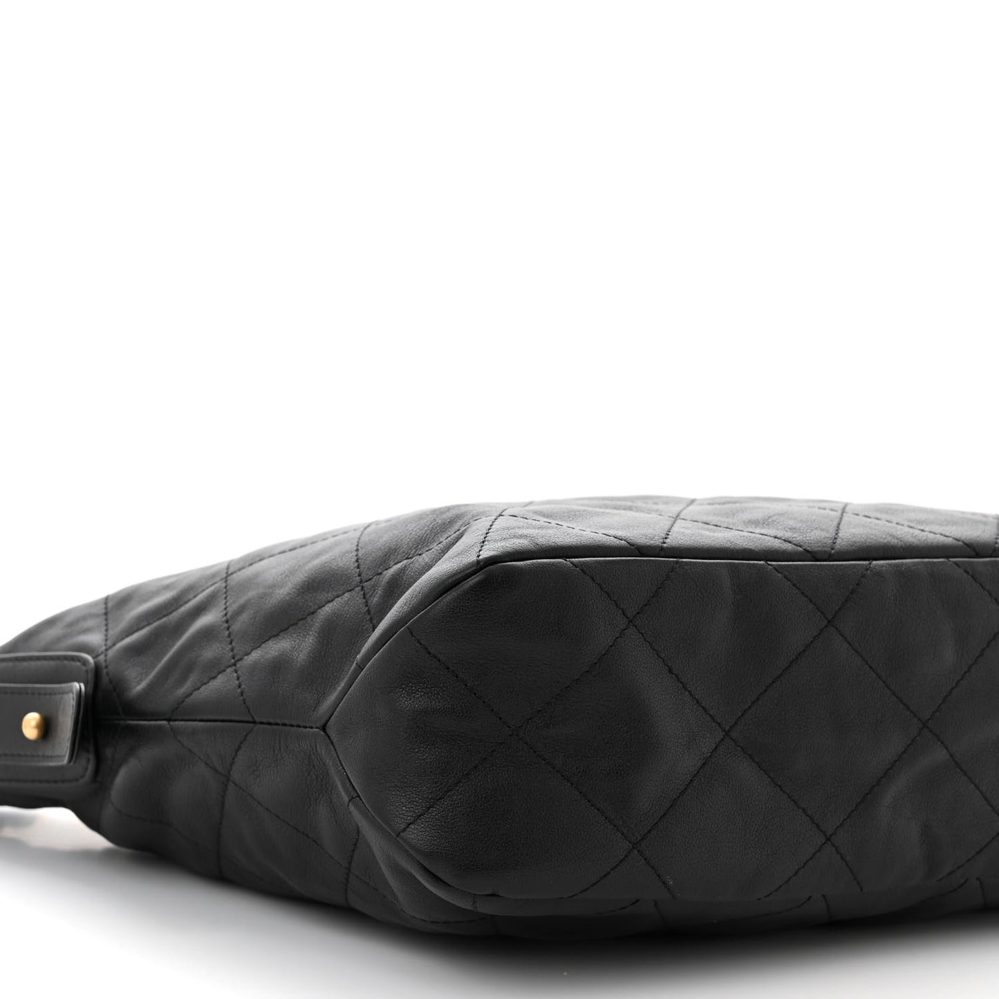 Calfskin Quilted Large Daily Hobo Black