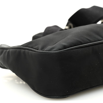 Prada Nylon Re-Edition 2005 Shoulder Bag Black 10 of 12