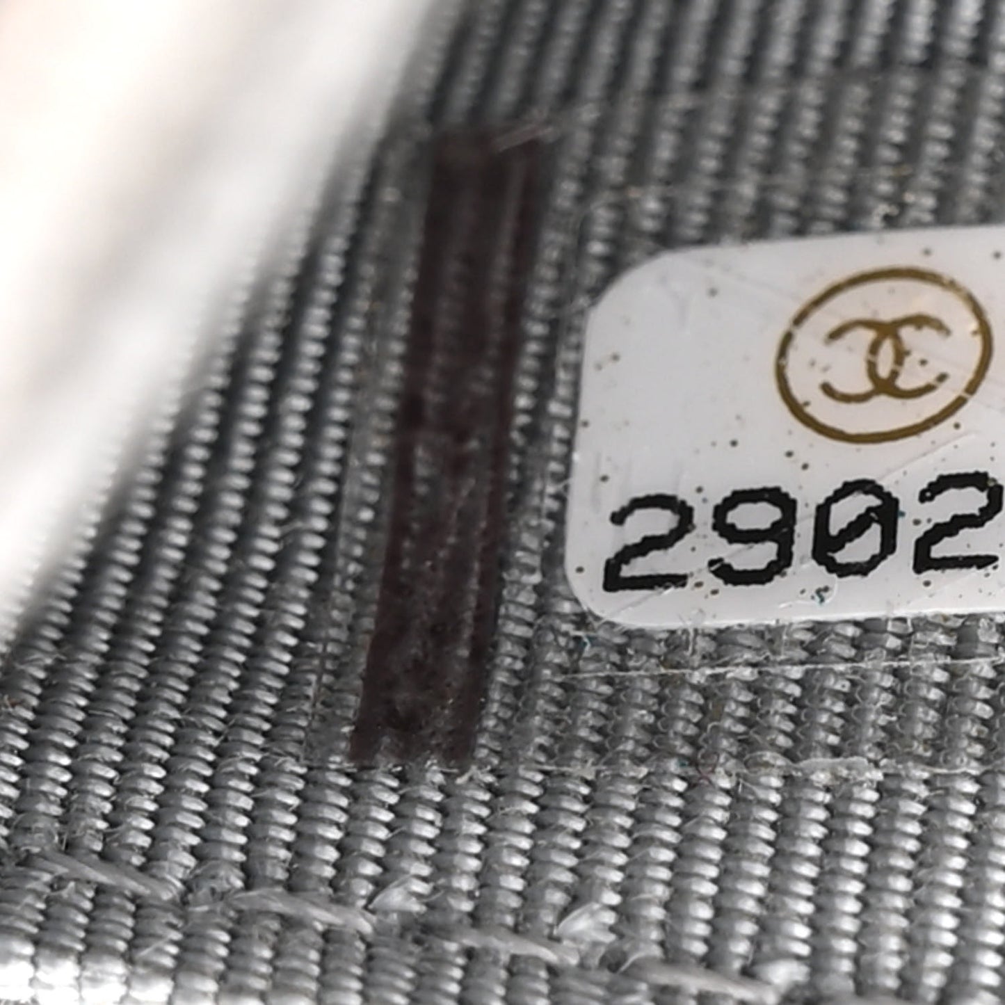 Caviar Quilted Wallet on Chain WOC Grey