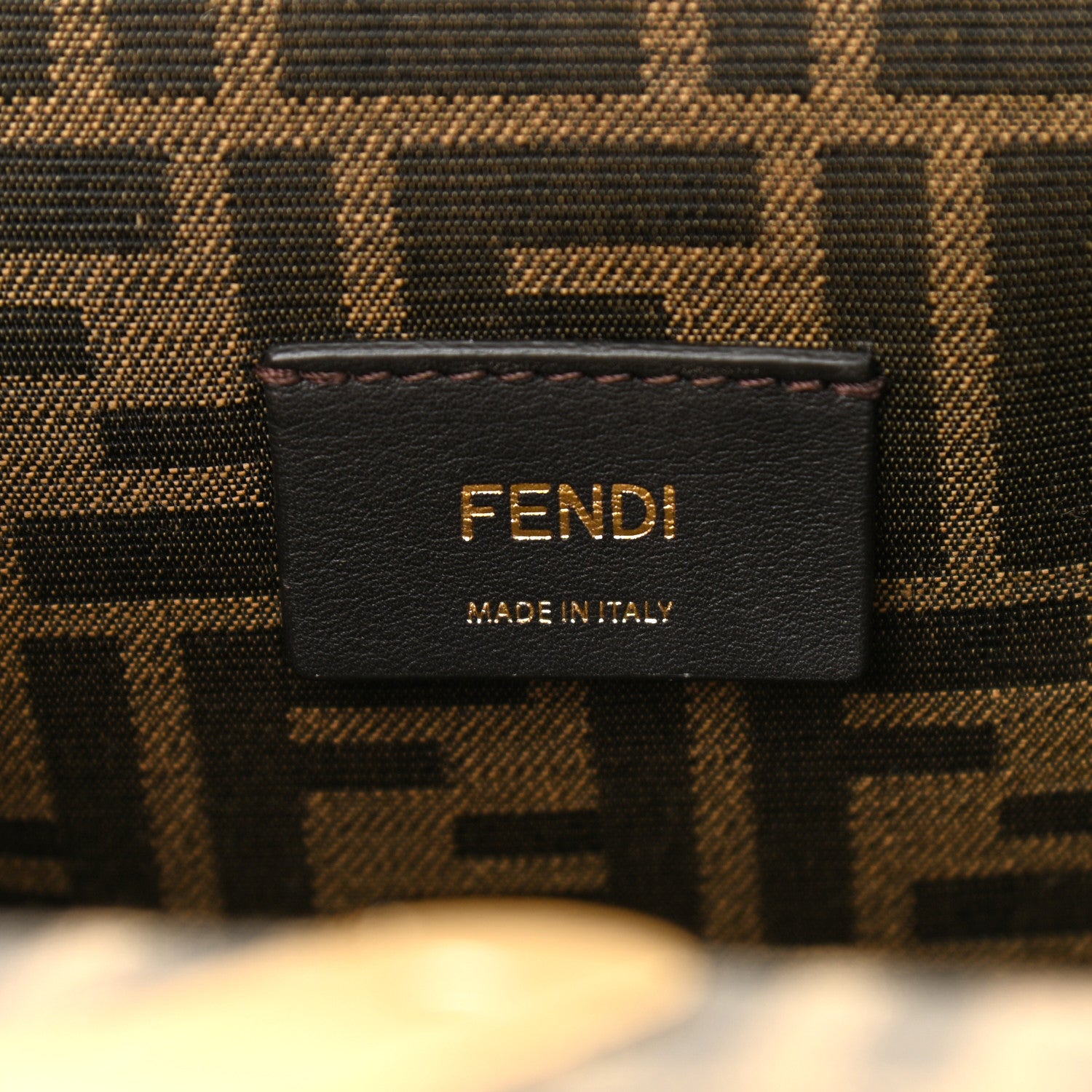 Fendi Shiny Nappa Medium Fendi First Caramello 6 of 11