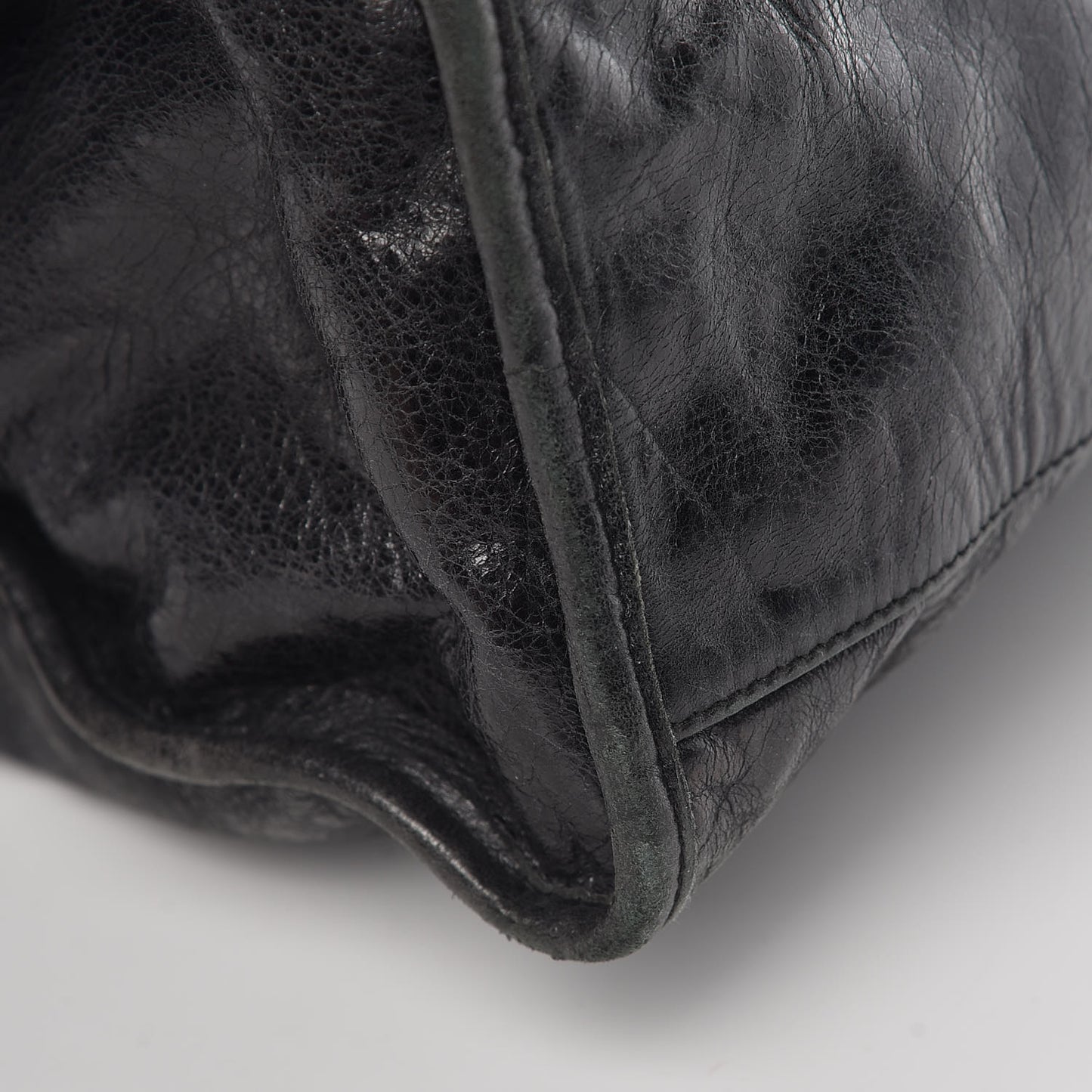 Agneau Classic Hardware City Black
