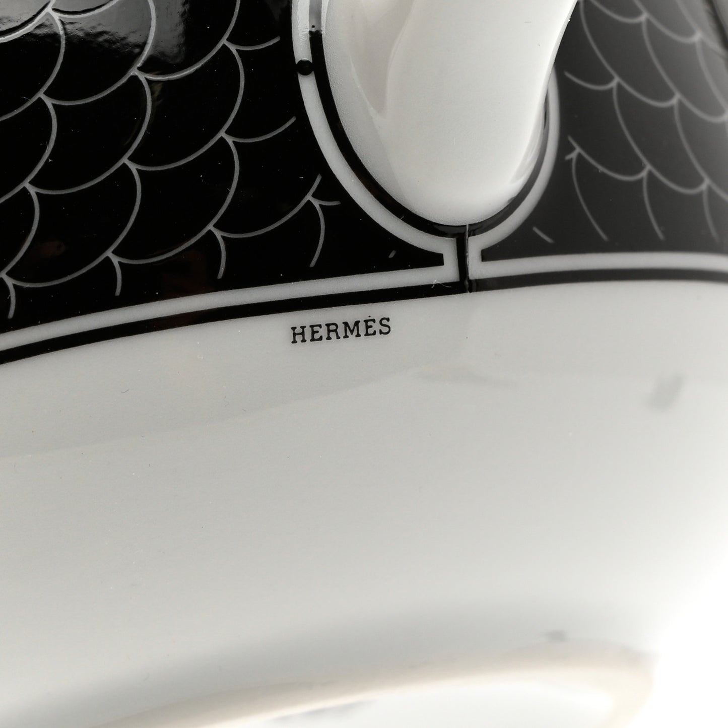 Porcelain H Deco Teapot Black