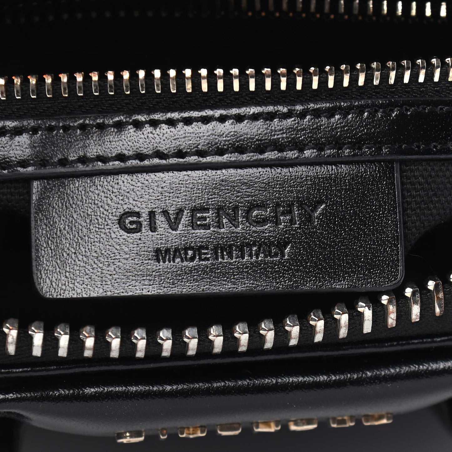 Shiny Lord Calfskin Mini Antigona Black