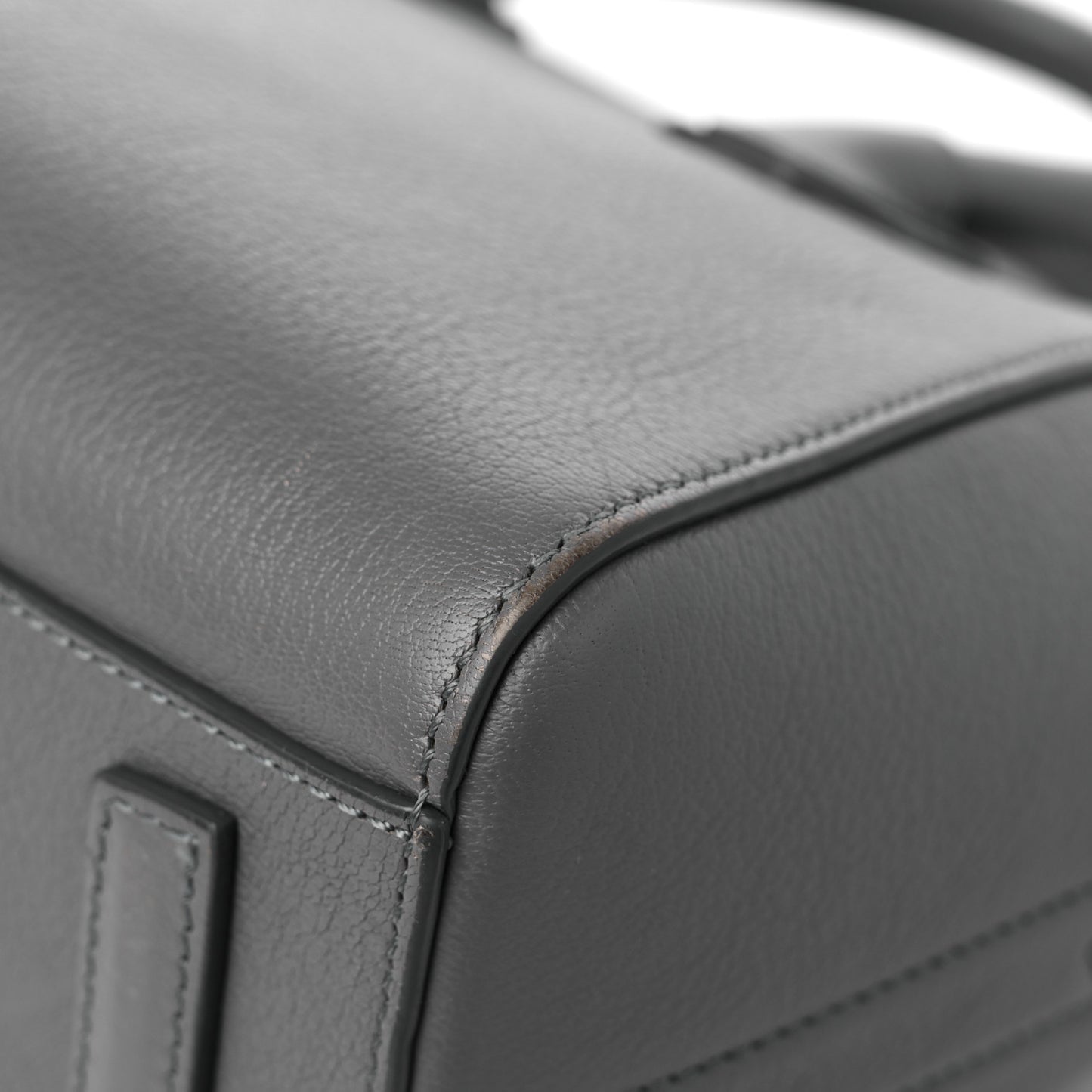 Sugar Goatskin Mini Antigona Pearl Grey