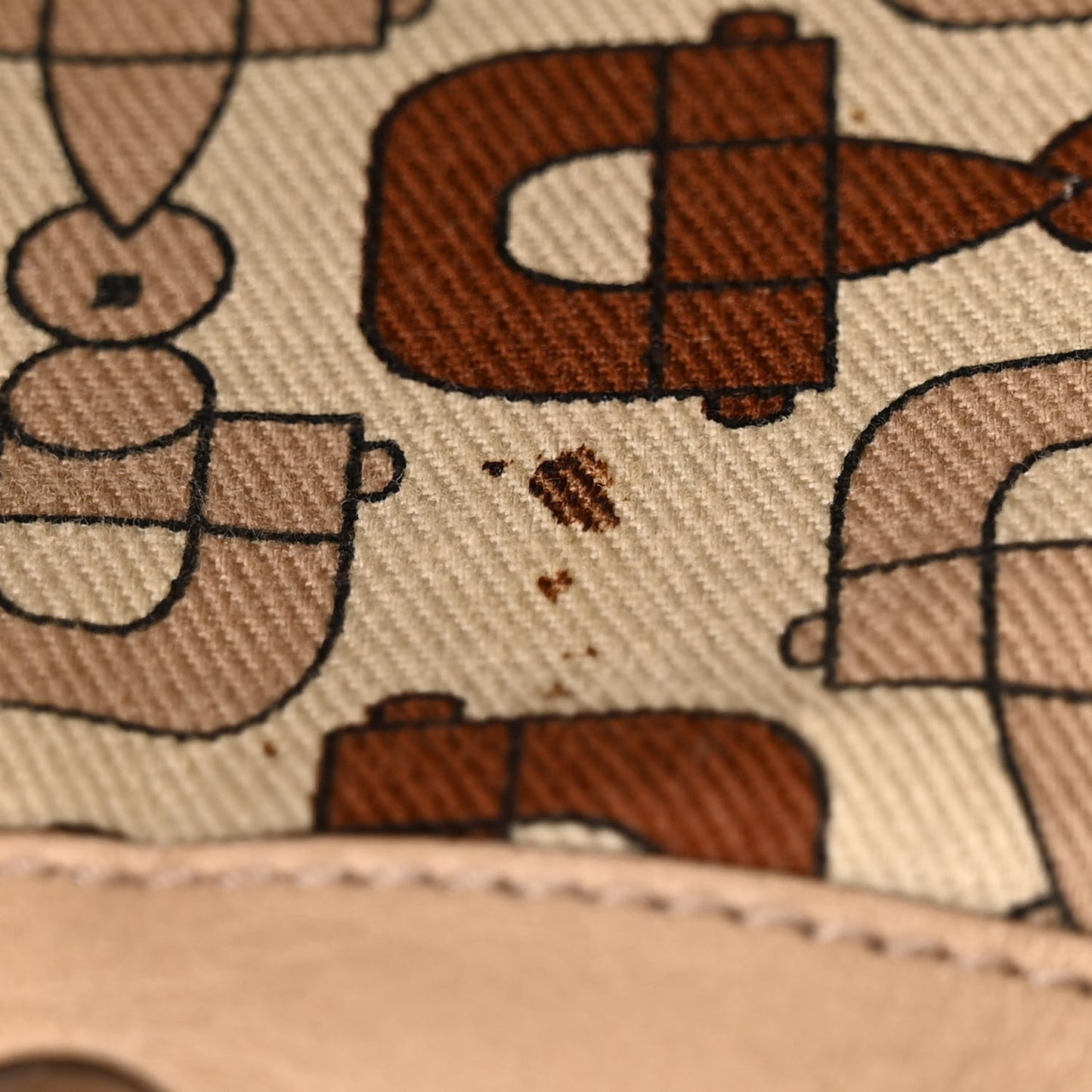 Guccissima Medium Britt Hobo Beige