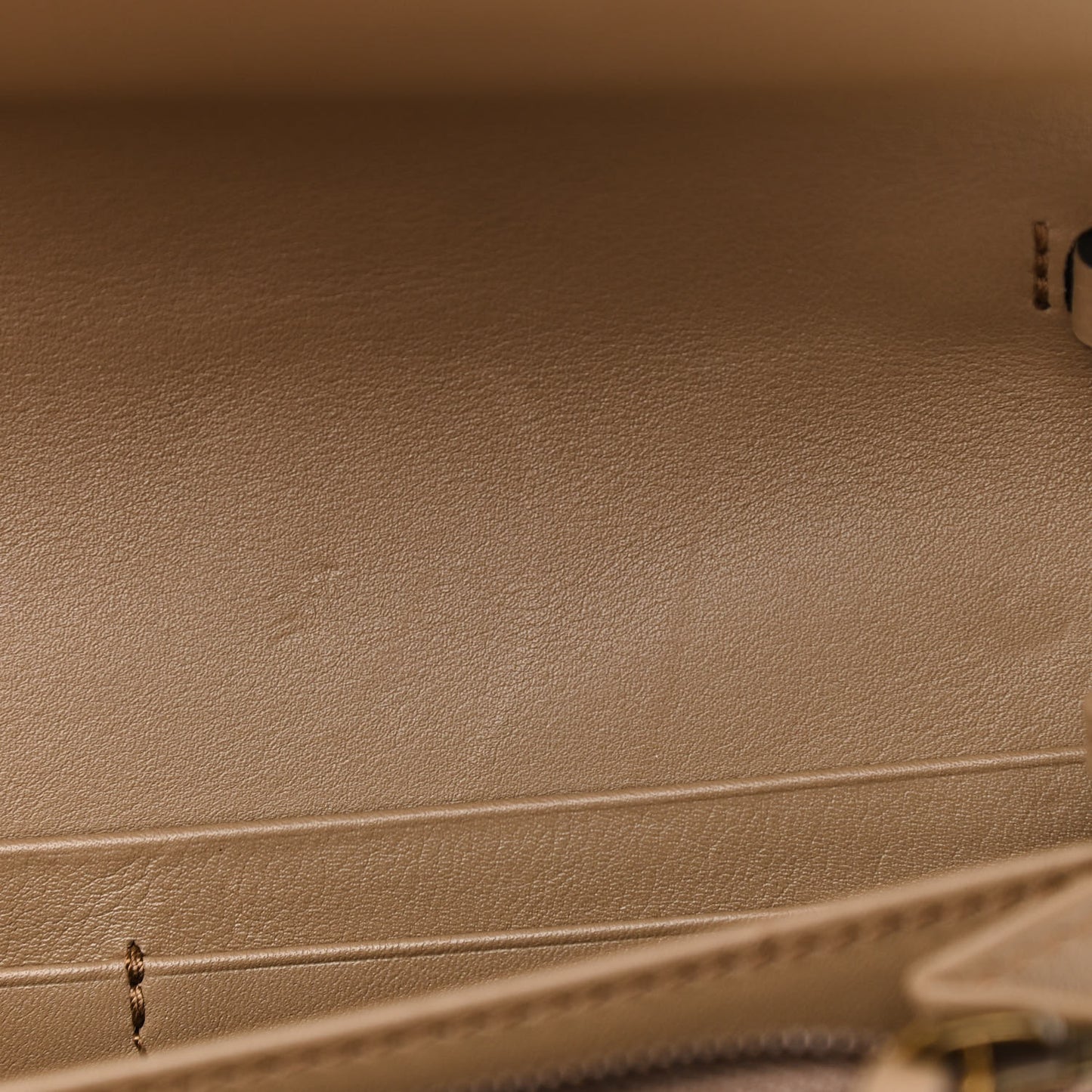 Velvet Matelasse GG Marmont Chain Wallet Taupe