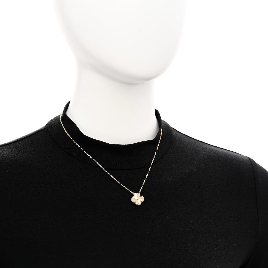 18K Yellow Gold Guilloche Vintage Alhambra Pendant Necklace