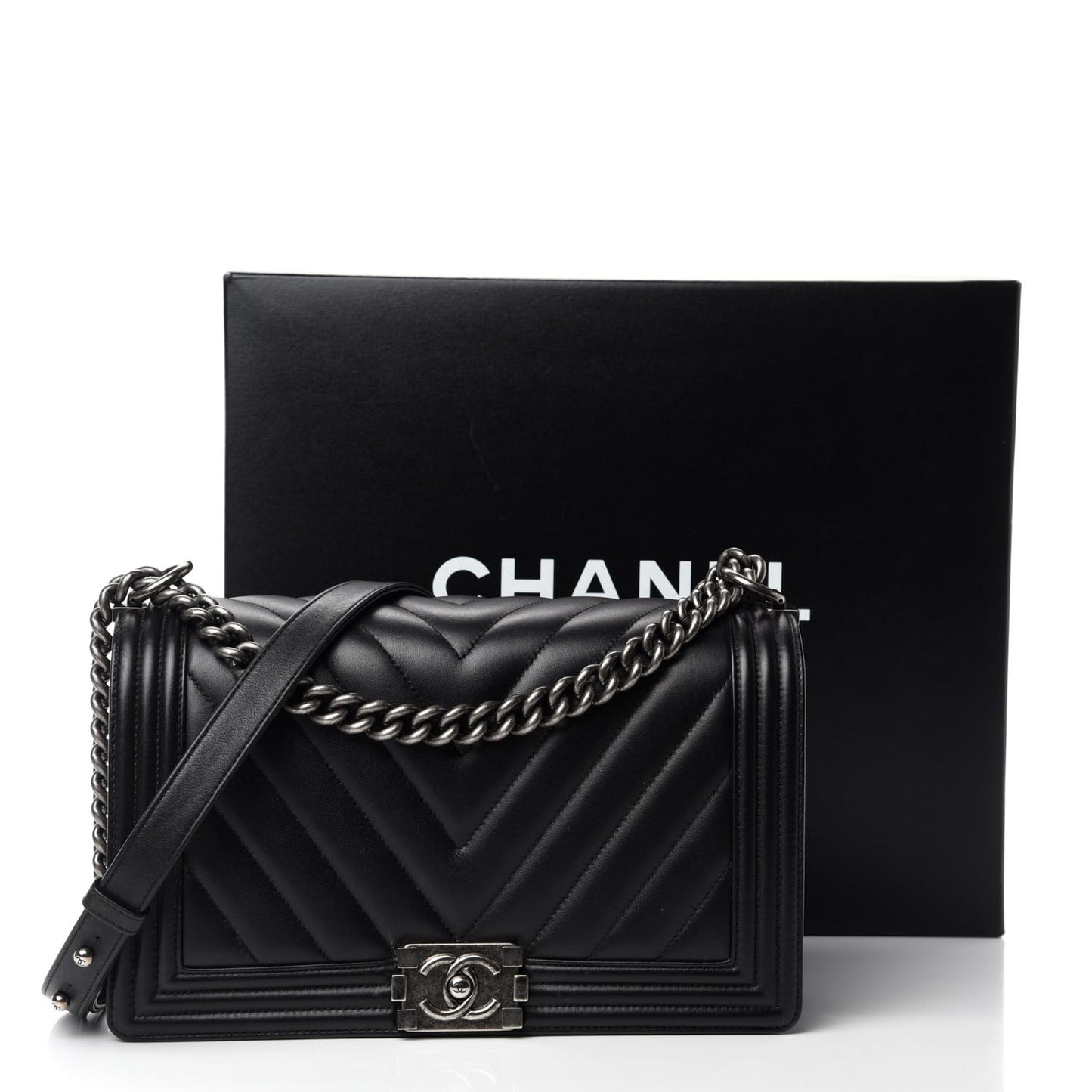 Calfskin Chevron Quilted New Medium Boy Flap Black