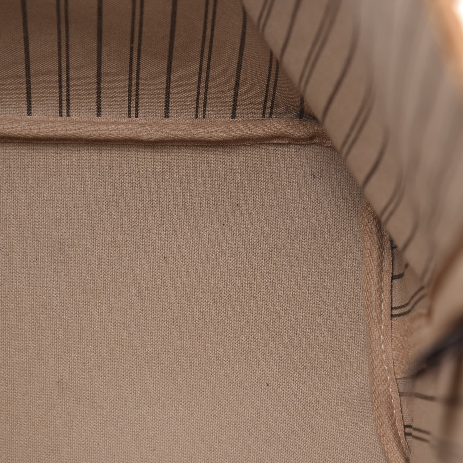 Louis Vuitton Monogram Neo Neverfull MM 18 of 21