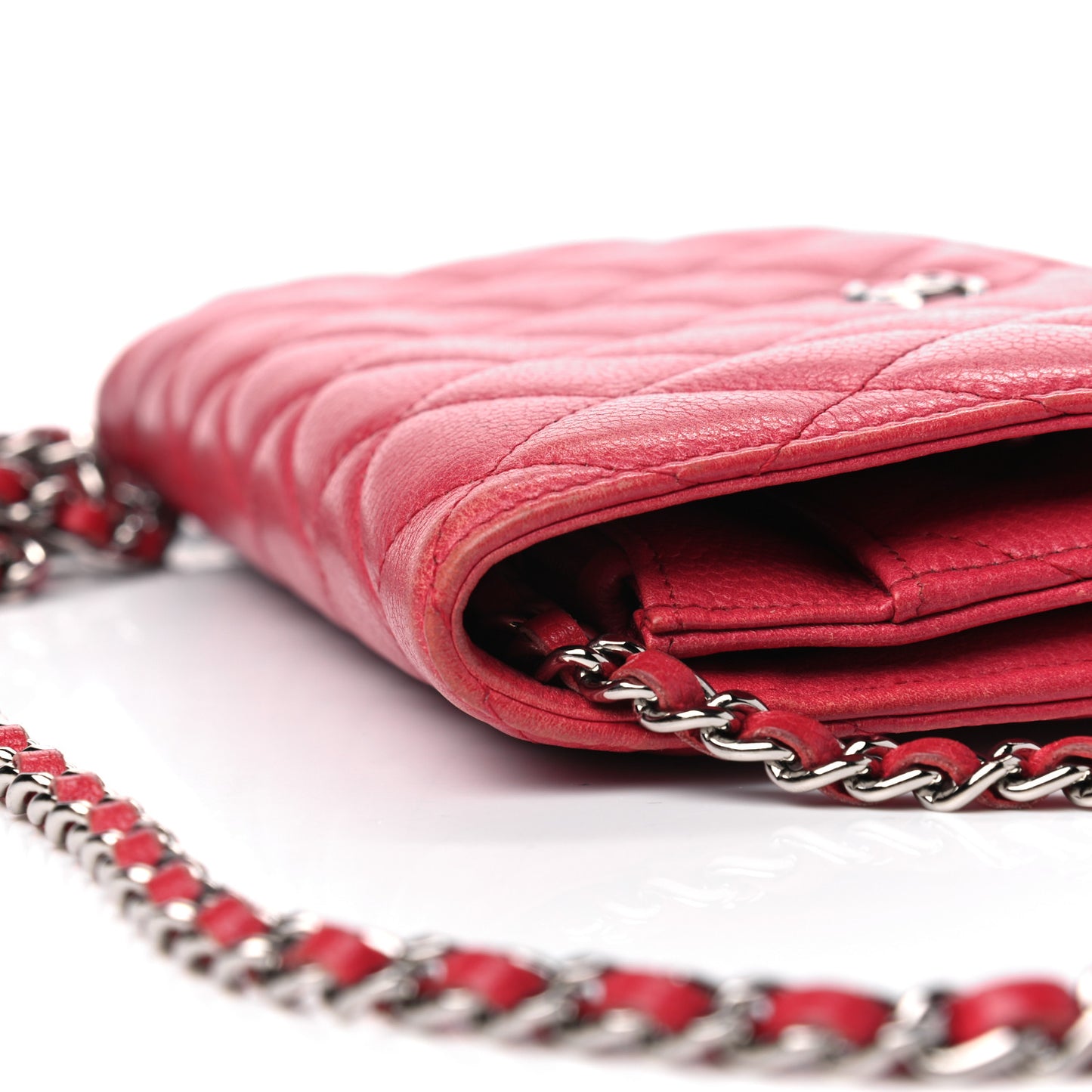 Caviar Quilted Wallet on Chain WOC Red