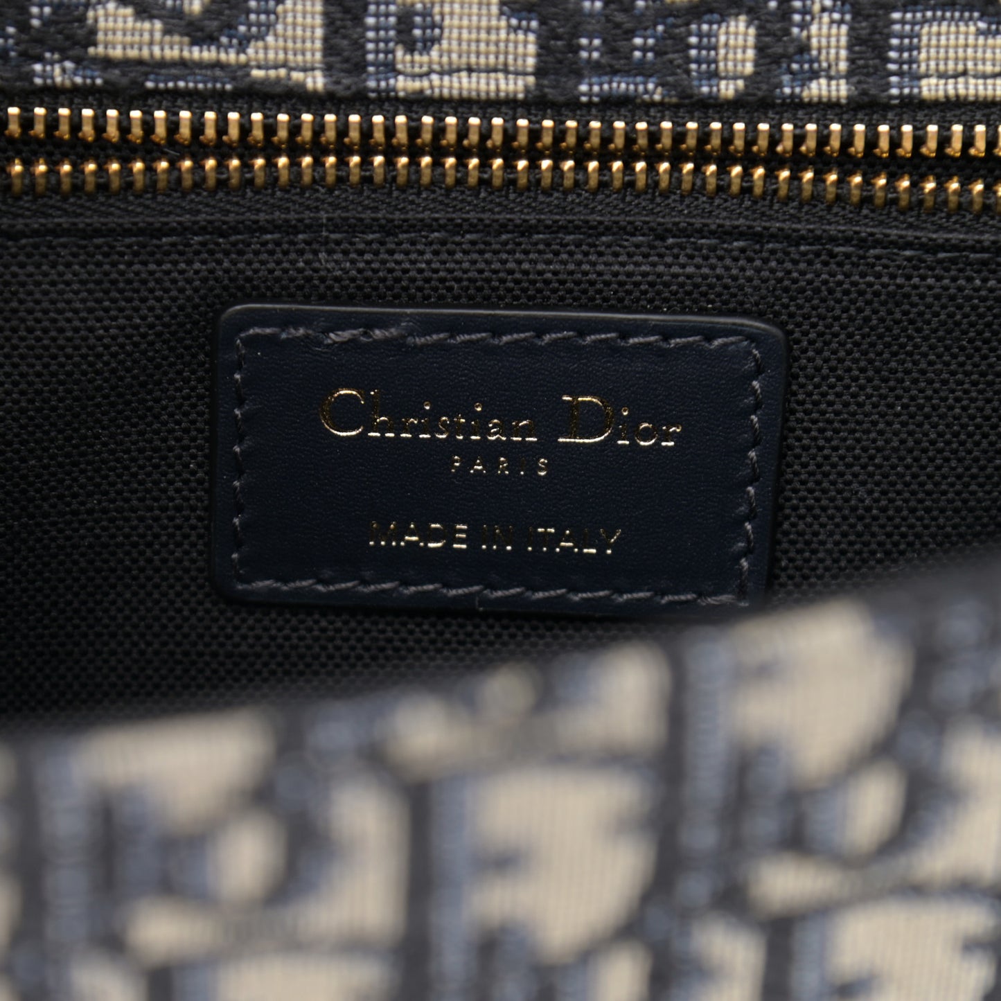 Oblique 30 Montaigne Flap Bag Blue