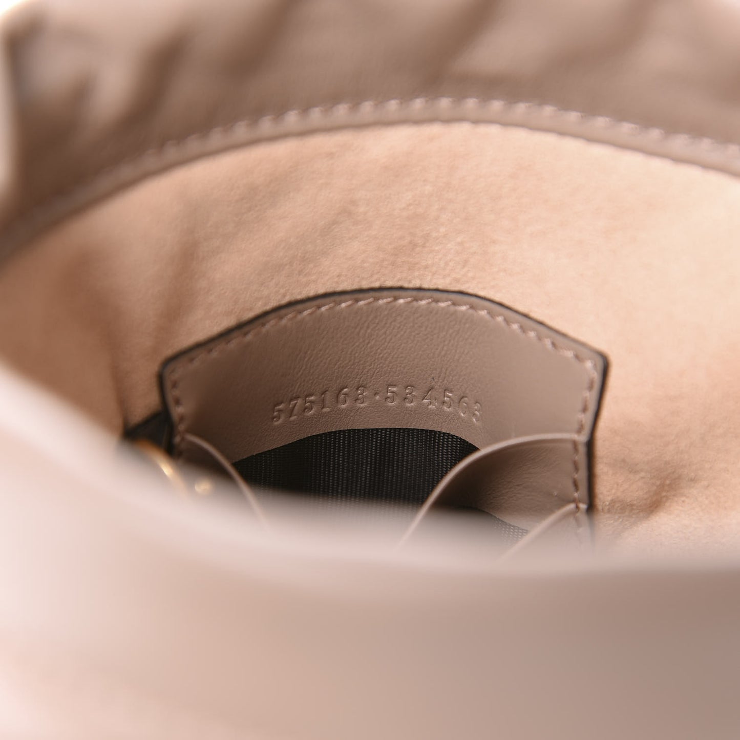 Calfskin Matelasse Mini GG Marmont 2.0 Bucket Bag Porcelain Rose