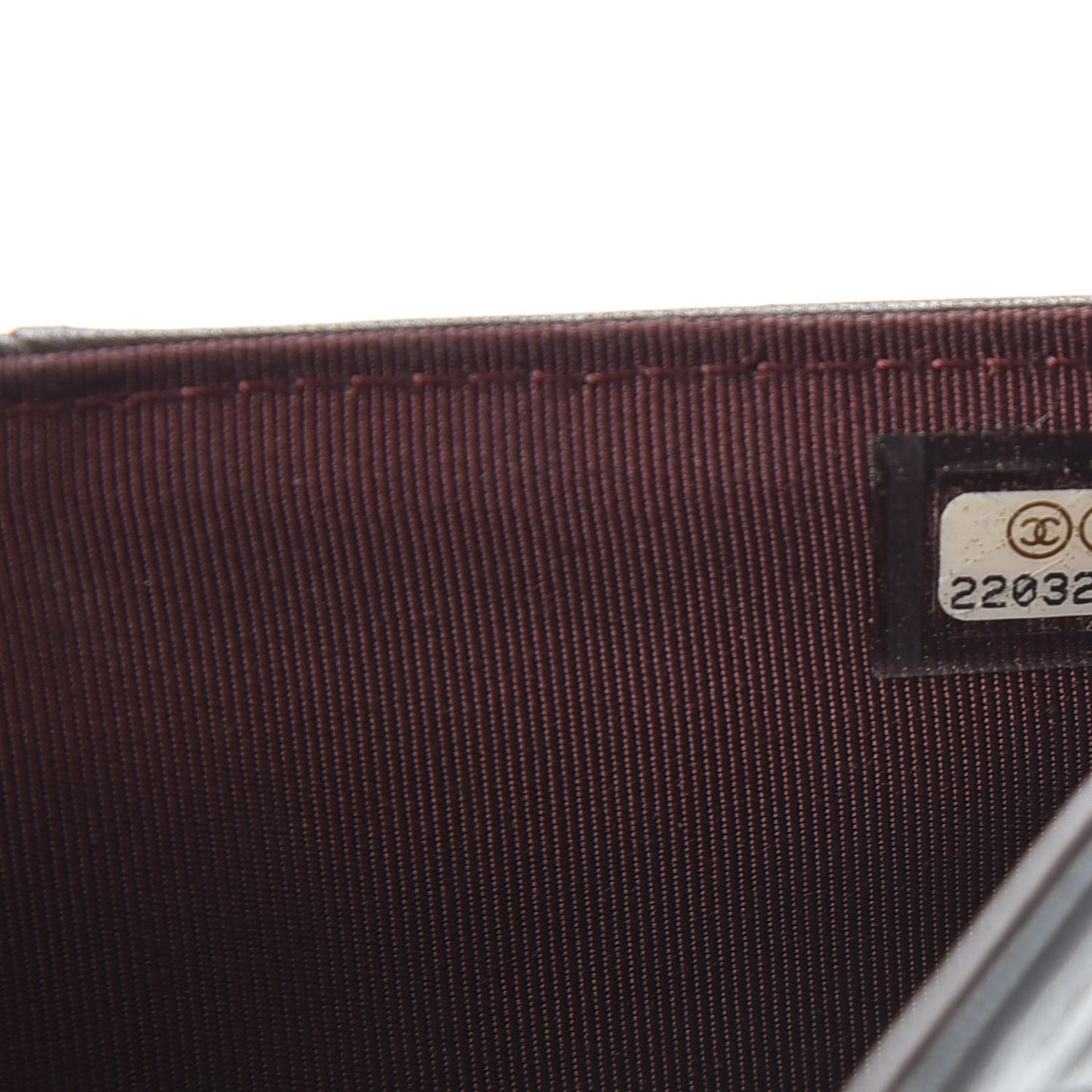 Lambskin Quilted Yen Wallet Black
