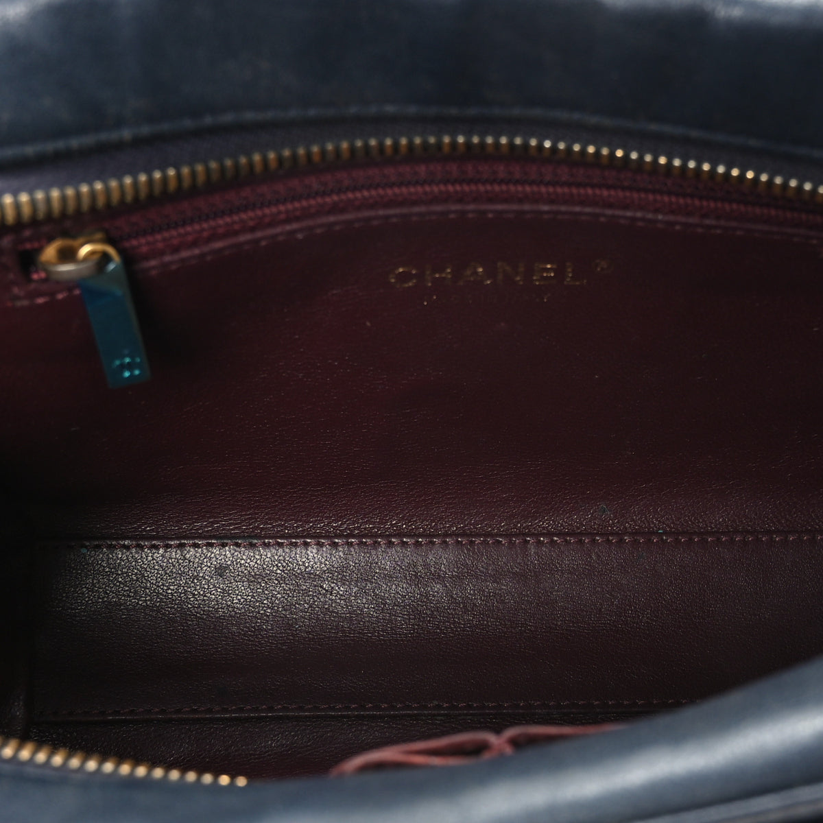 Chanel Shiny Sheepskin Chevron Quilted Collar and Tie Camera Case Navy 4 of 9