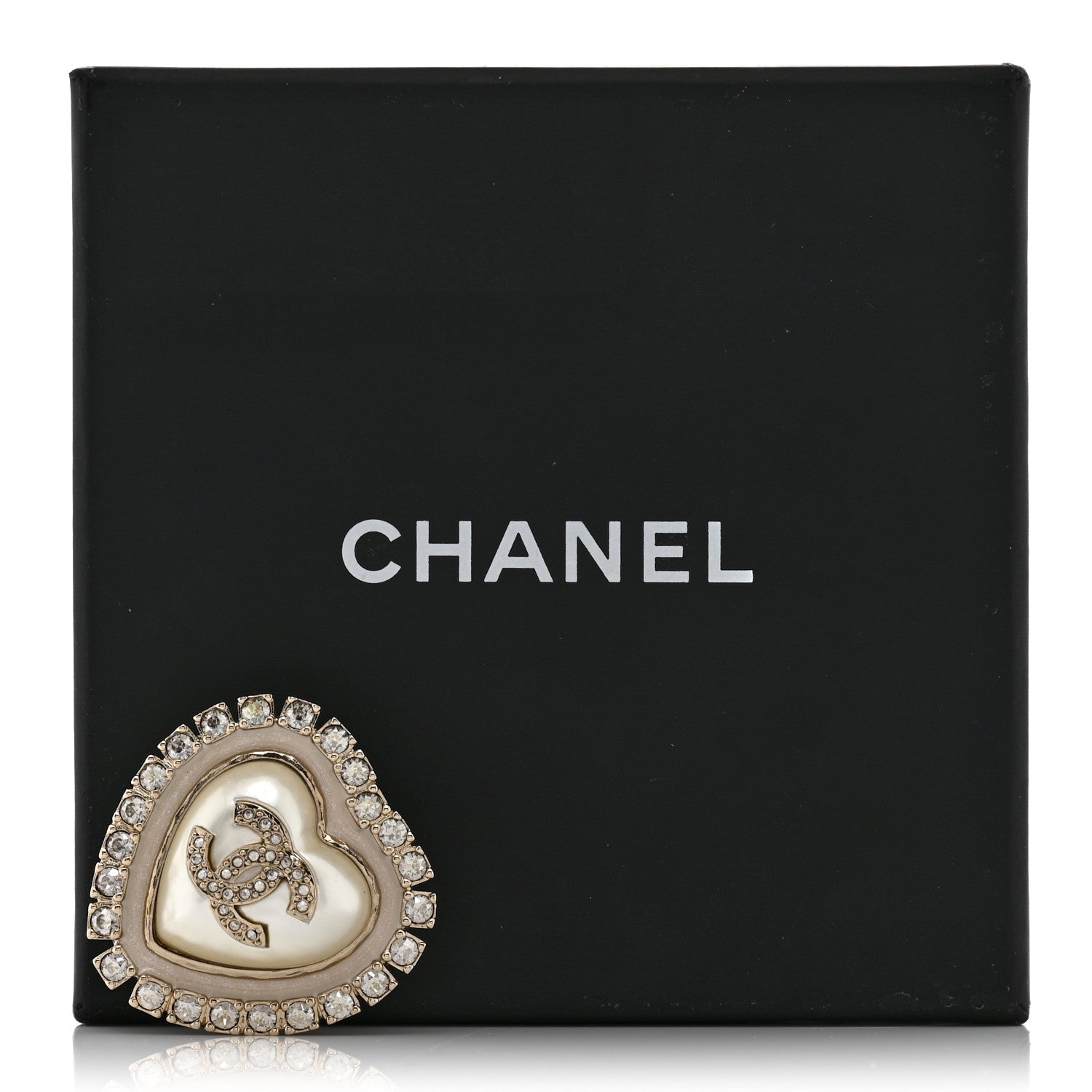 Chanel Resin Crystal CC Logo Heart Brooch Pearly White Gold 5 of 5