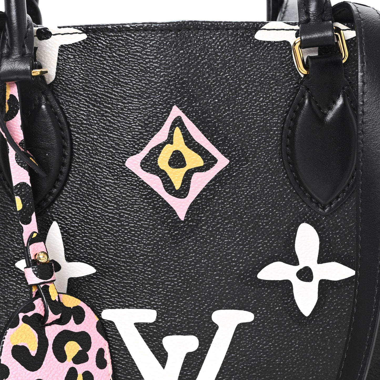 Monogram Giant Wild At Heart Onthego GM Black