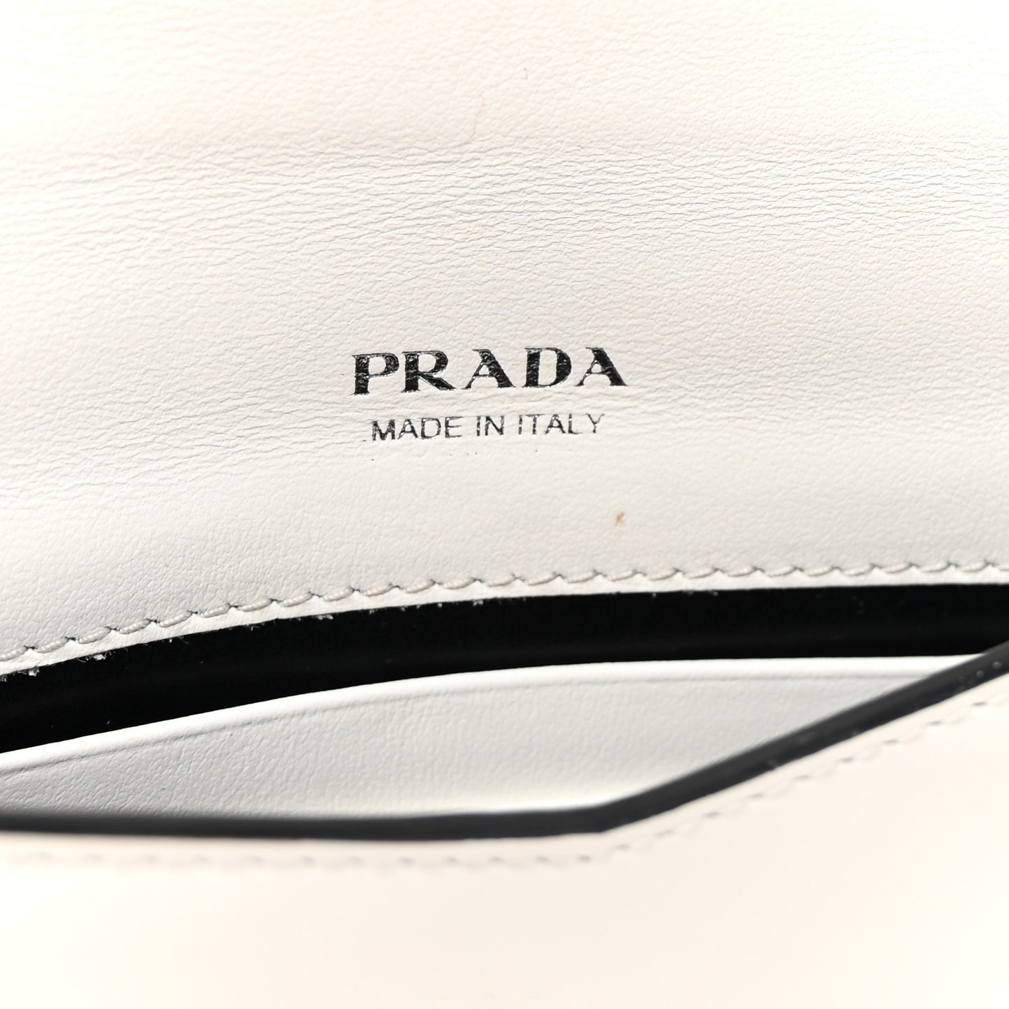 Spazzolato Logo Wristlet White