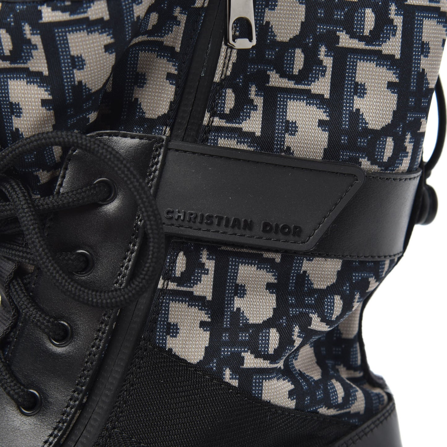 Oblique Smooth Calfskin Combat Boots 41 Beige Black