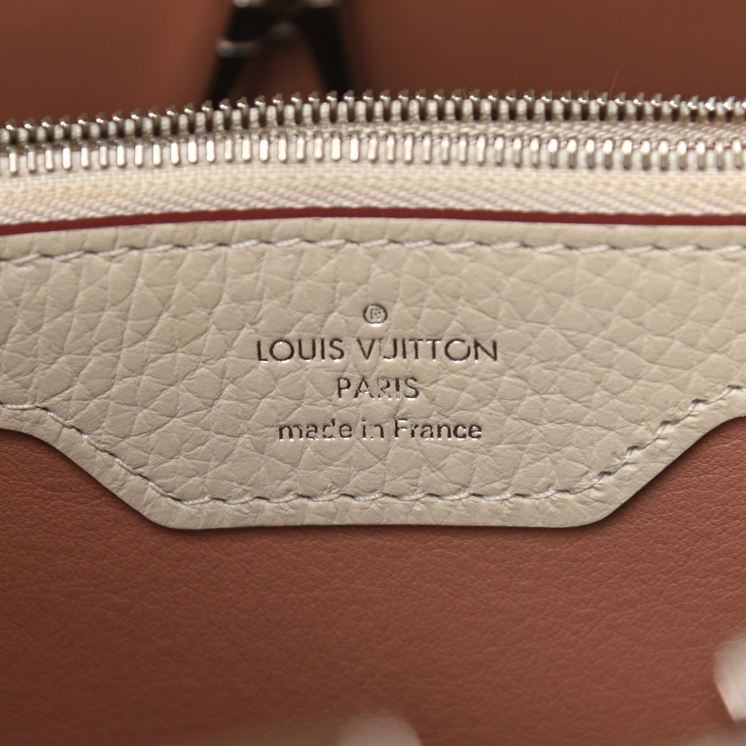 Louis Vuitton Taurillon Capucines MM Blanc Casse 5 of 13