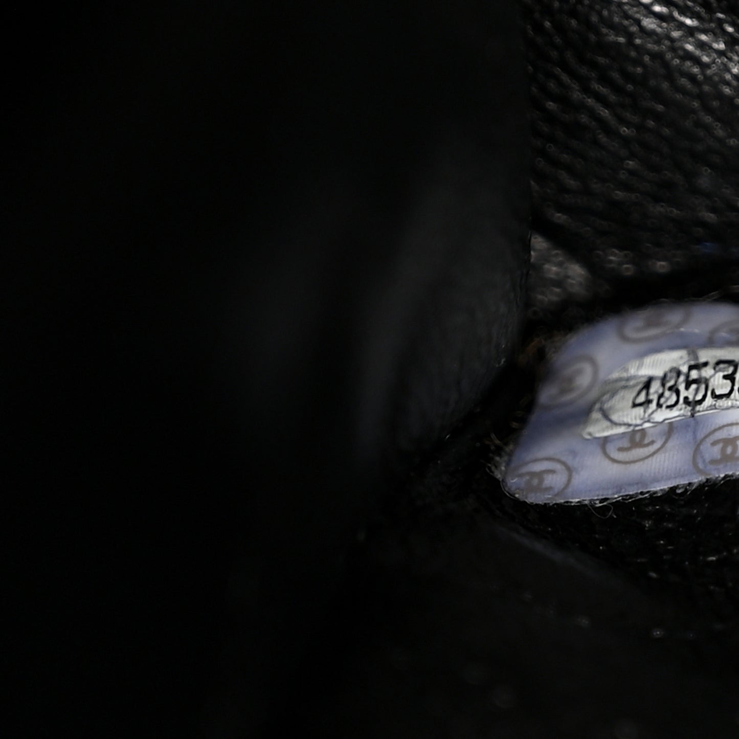 Caviar CC Tote Black