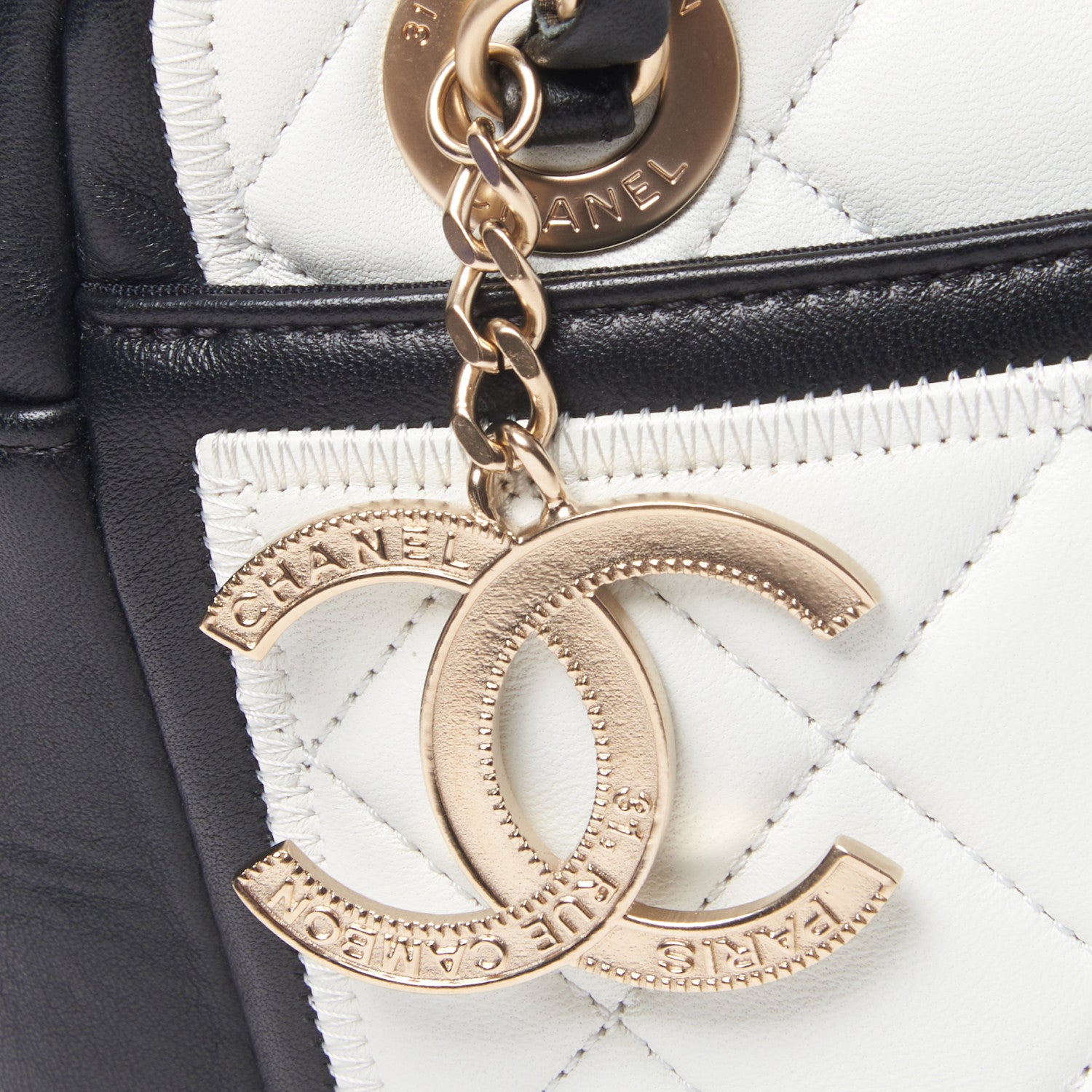 Chanel Lambskin Quilted Graphic Camera Case White Black 7 of 9