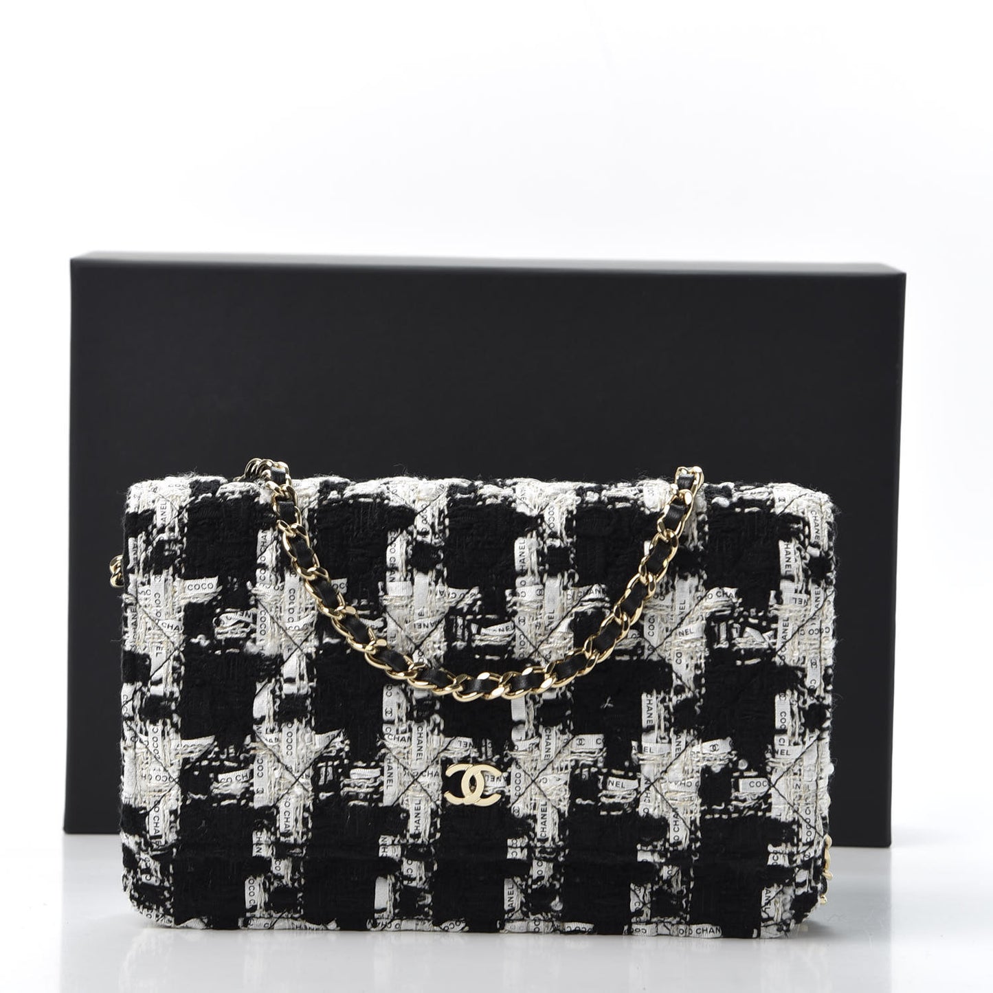 Tweed Quilted Wallet On Chain WOC Black Ecru White